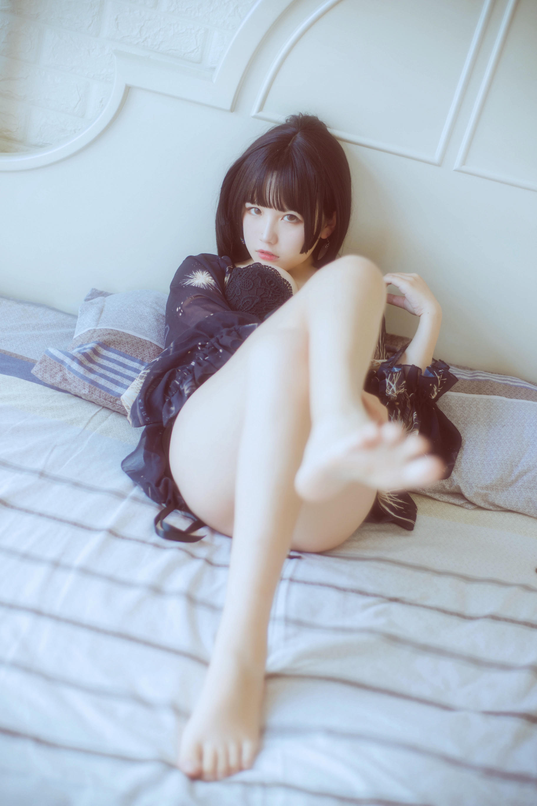 阿半今天很开心 NO.016 黑色吊带 [23P-220MB]_第1集