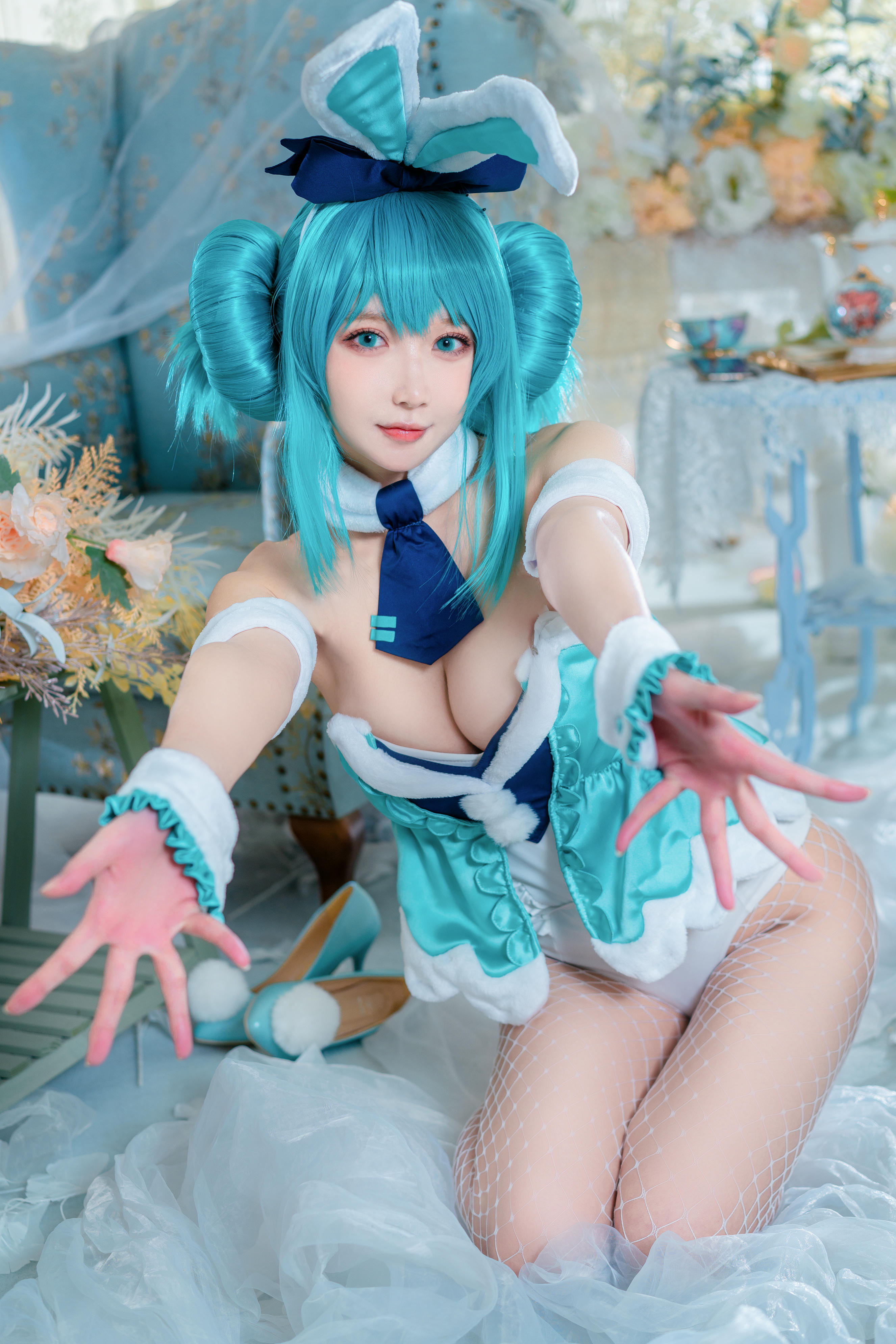 阿包也是兔娘 NO.030 白兔miku [28P-664MB]_第2集