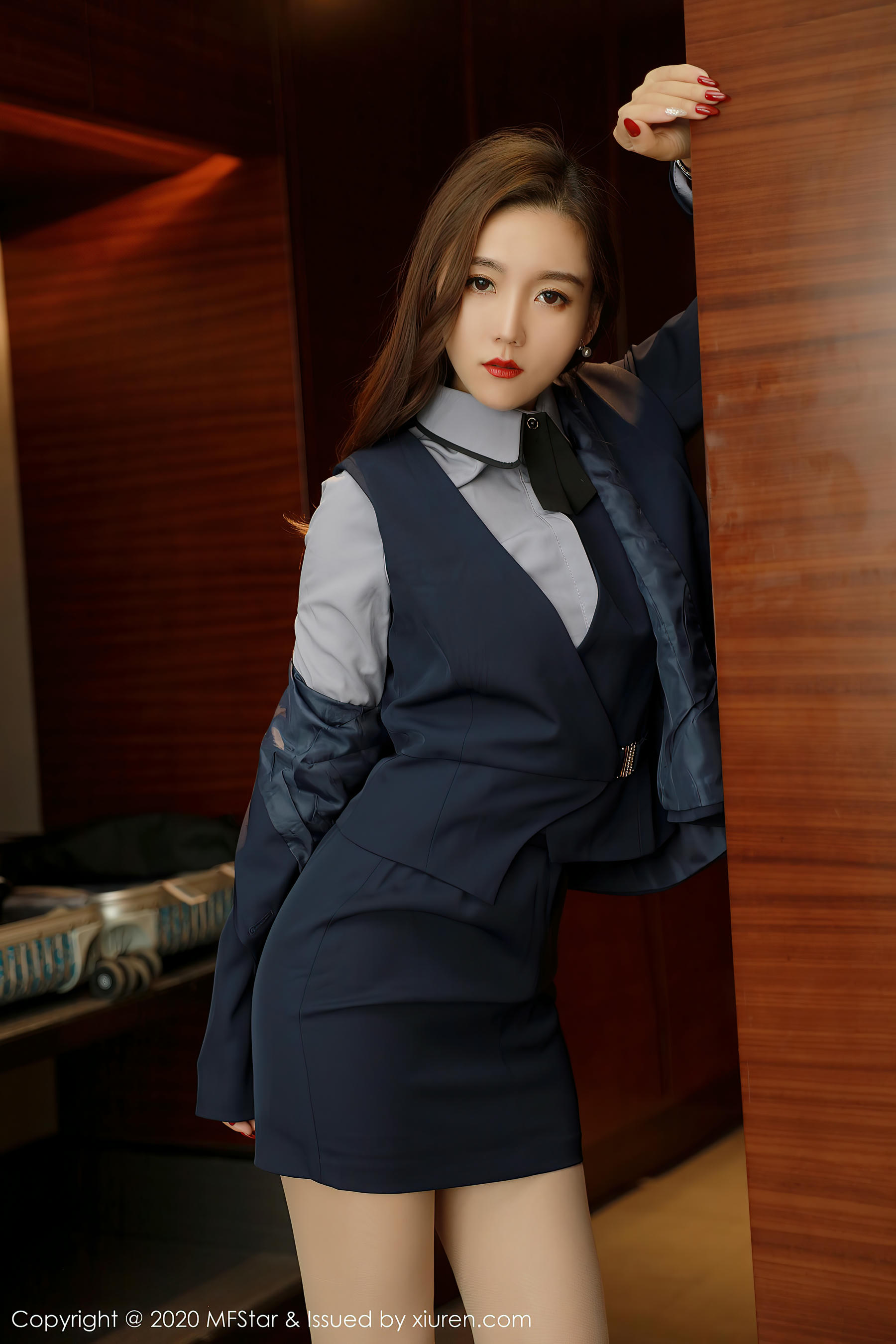 MFStar模范学院 2020.12.16 VOL.425 艾静香[44+1P／416MB]_第1集