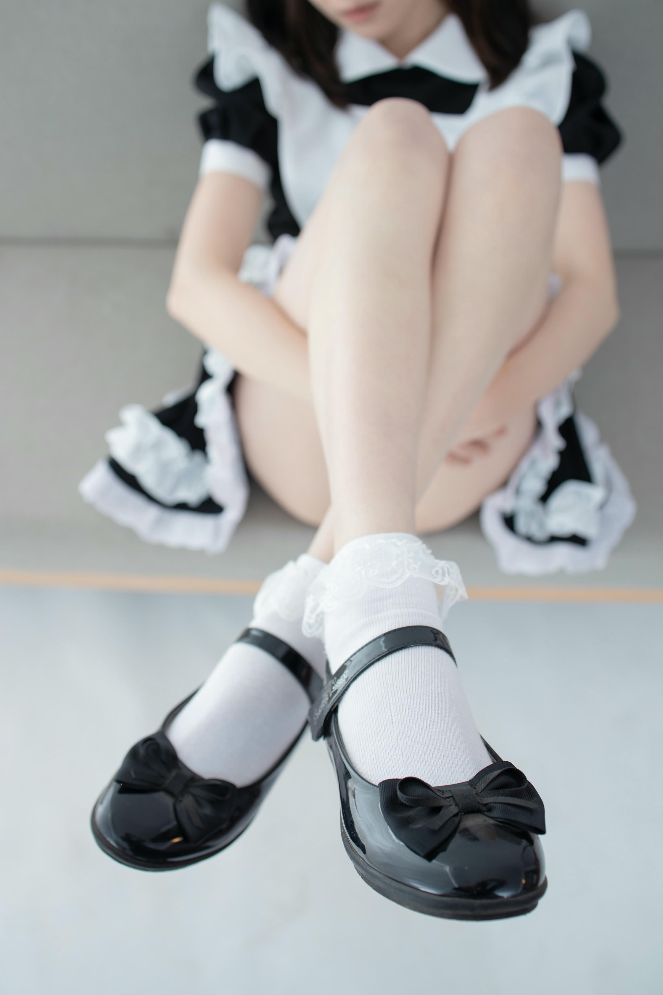 森萝财团 JKFUN-051 Aika 百圆定制2-2 蕾丝花边短袜女仆 [32P+1V-2.06G]_第2集