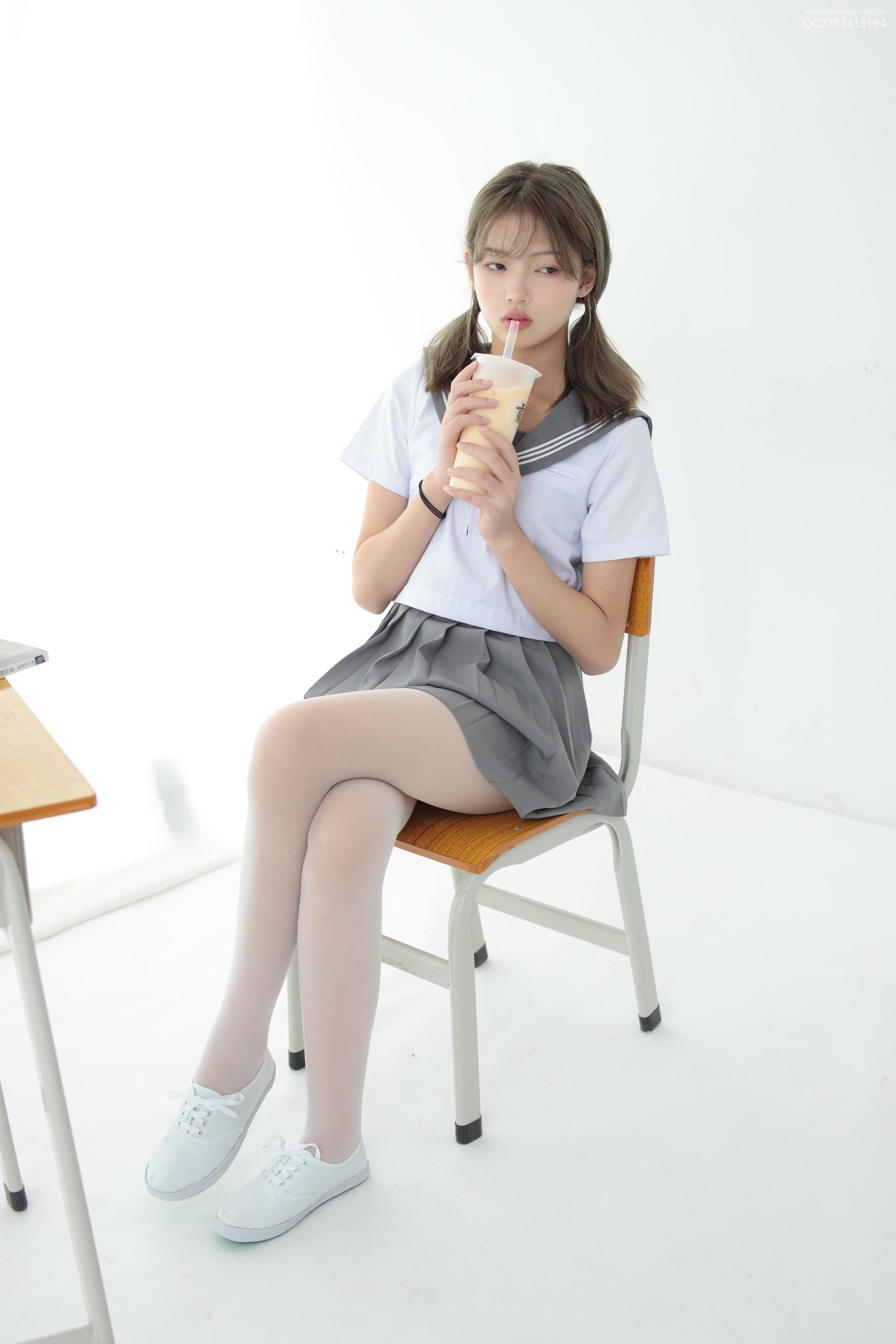 森萝财团 JKFUN-052 默陌+芝士 13D白丝白丝网鞋合辑 [104P／2V3.44G]-JKFUN 白丝网鞋合辑-1_第2集