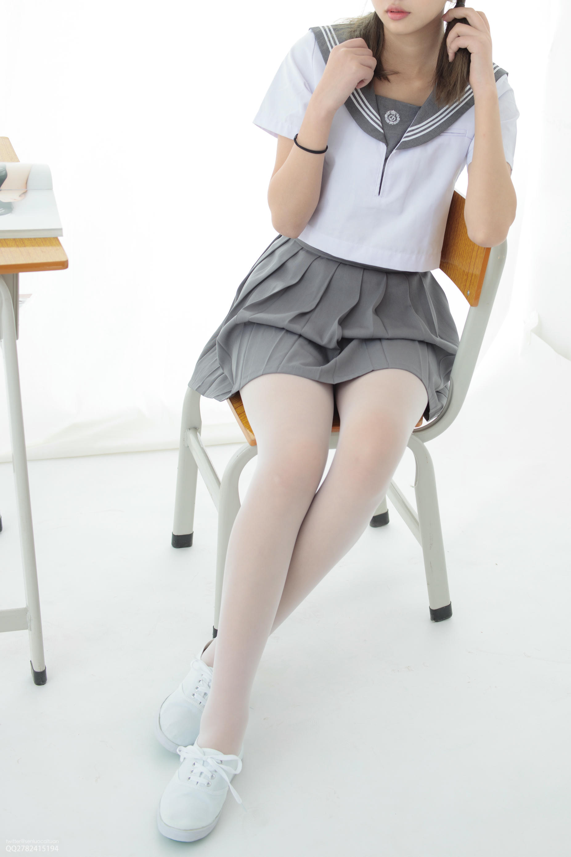 森萝财团 JKFUN-052 默陌+芝士 13D白丝白丝网鞋合辑 [104P／2V3.44G]-JKFUN 白丝网鞋合辑-1_第3集
