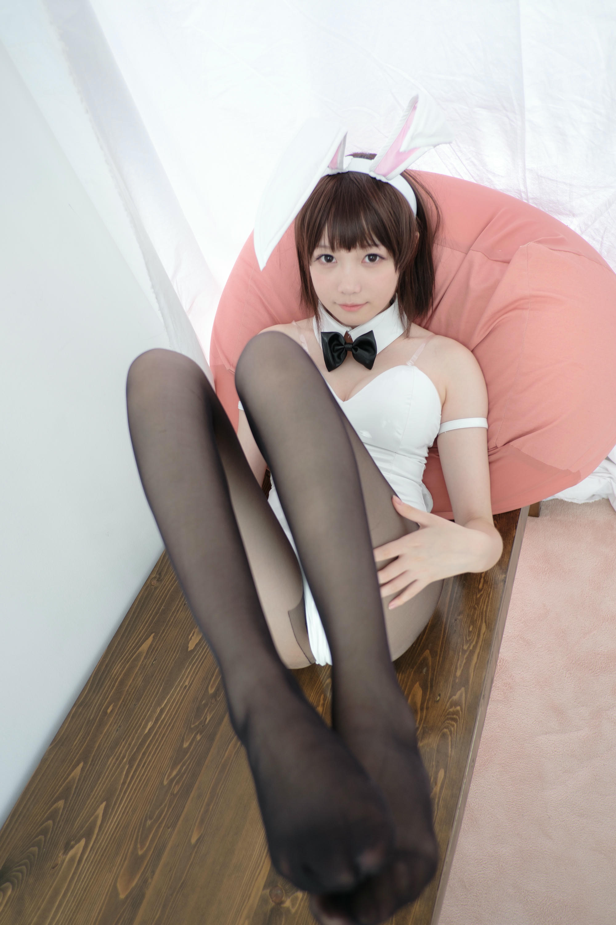 森萝财团 LOVEPLUS-001 黑丝网袜兔女郎 [148P2V-3.22GB]_第1集