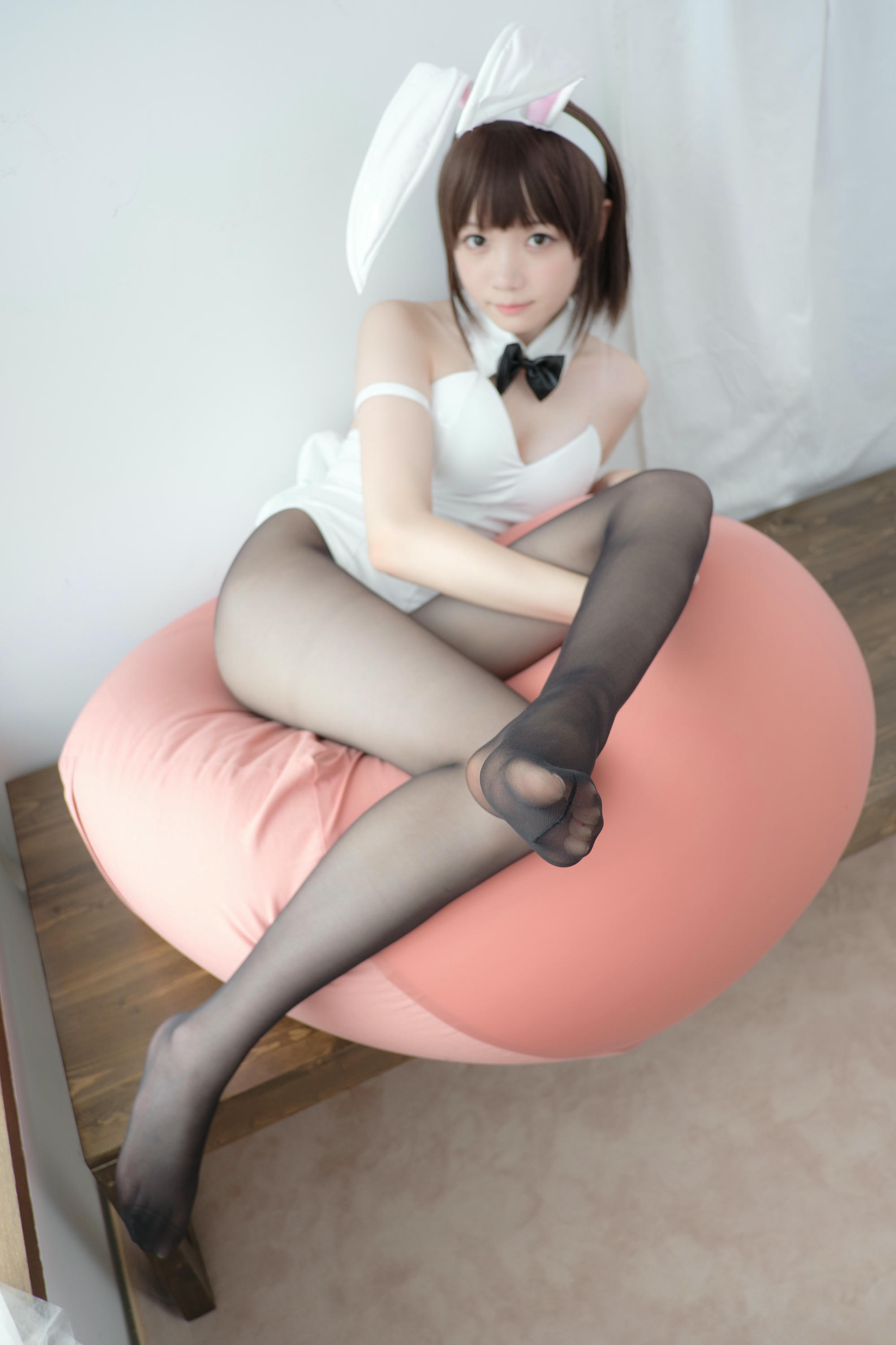森萝财团 LOVEPLUS-001 黑丝网袜兔女郎 [148P2V-3.22GB]_第2集