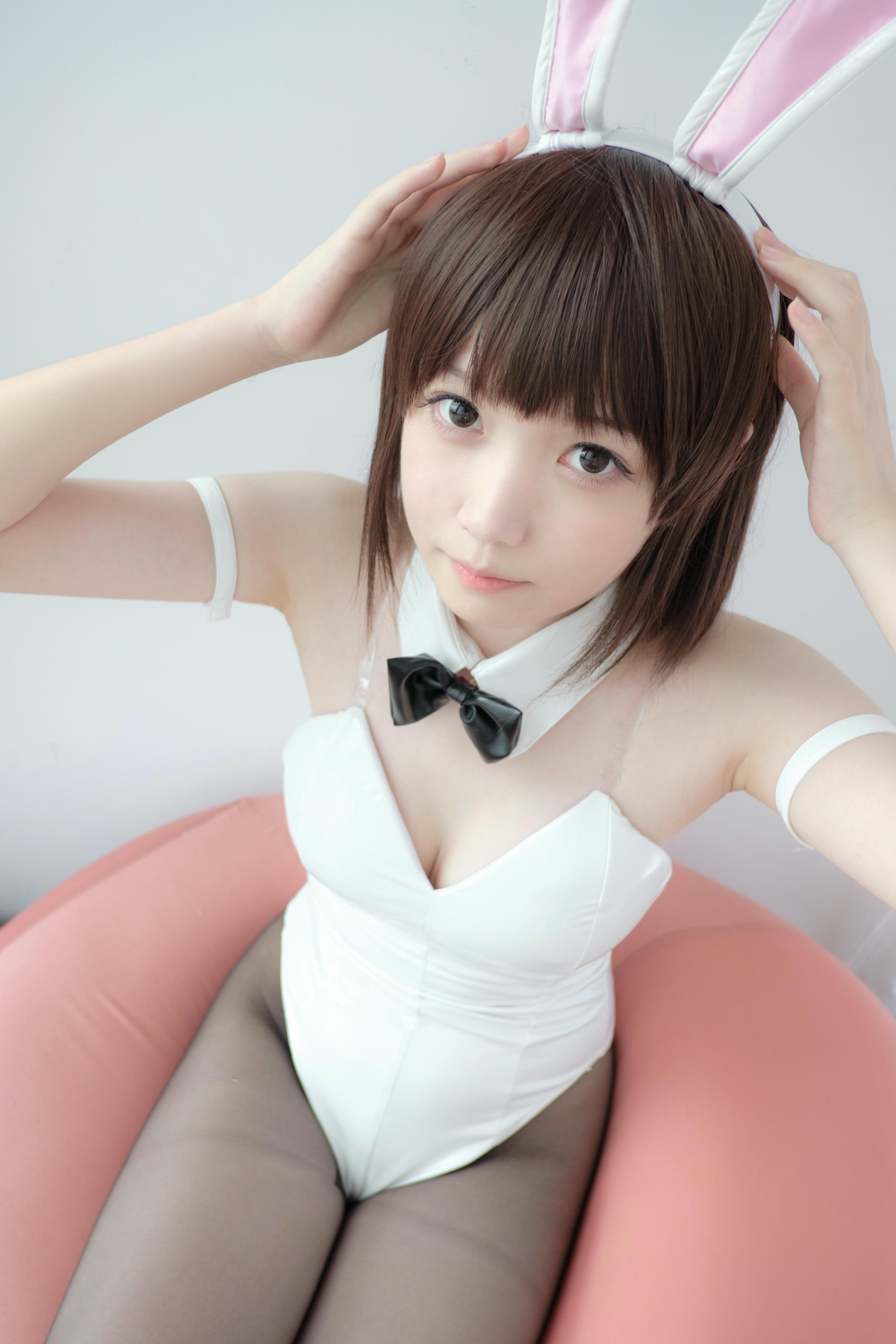 森萝财团 LOVEPLUS-001 黑丝网袜兔女郎 [148P2V-3.22GB]_第2集
