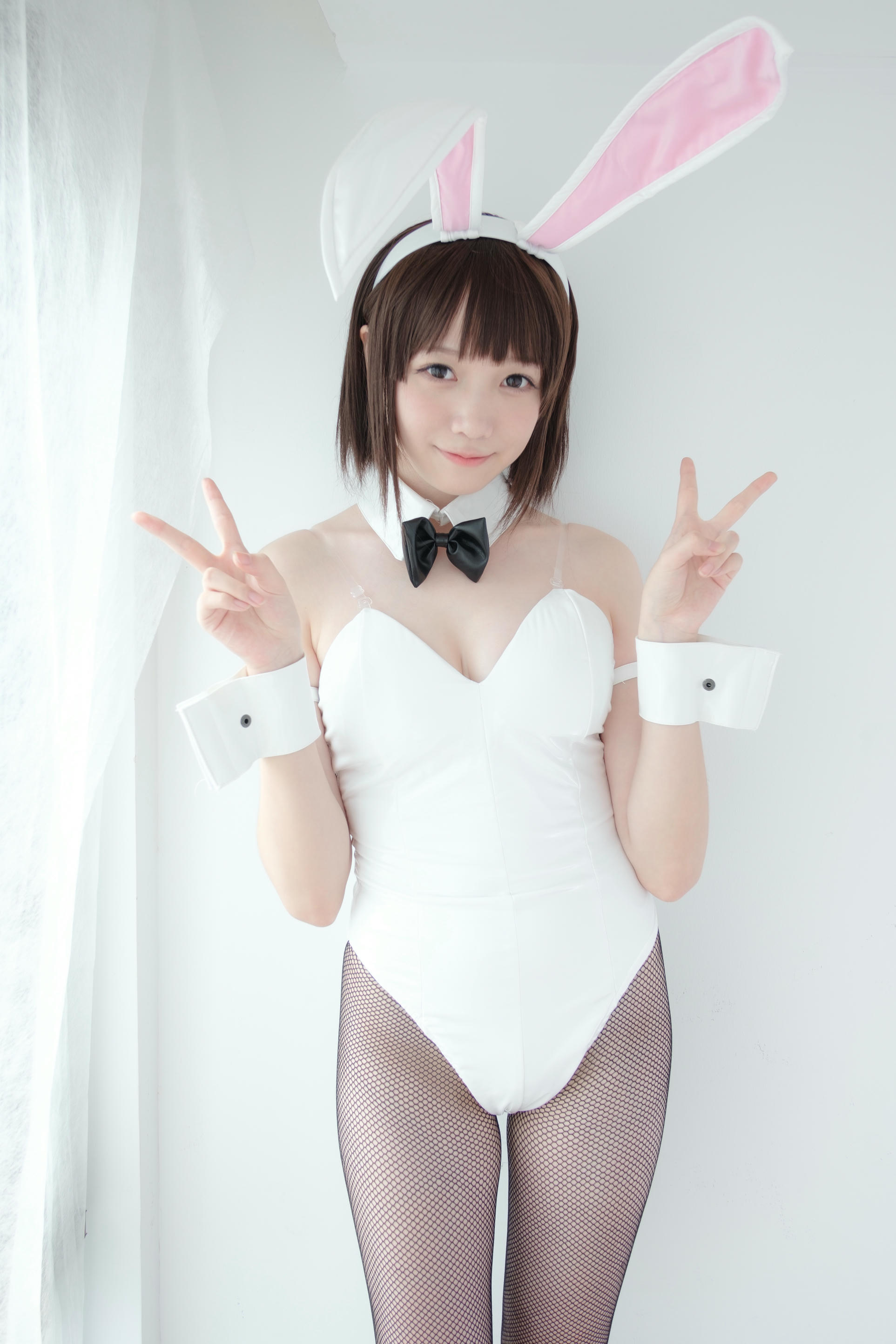 森萝财团 LOVEPLUS-001 黑丝网袜兔女郎 [148P2V-3.22GB]_第5集