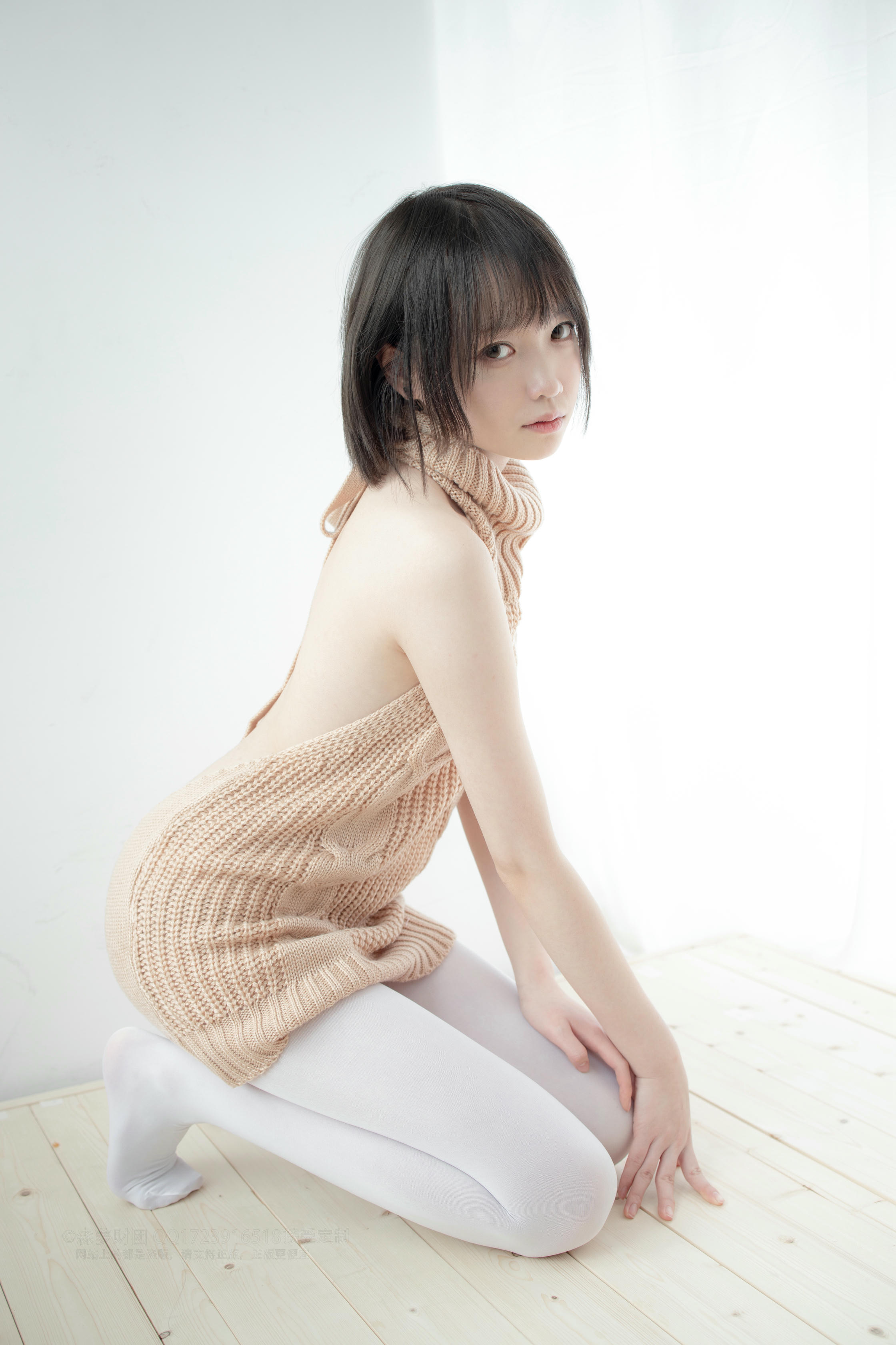 森萝财团 LOVEPLUS-004 露背毛衣80D白丝 [97P1V-2.40GB]_第2集