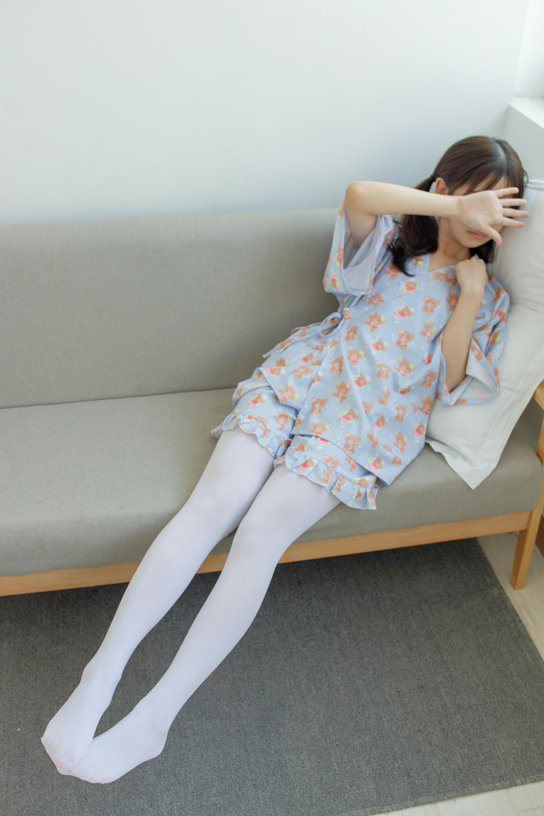 森萝财团 NO.344 内部-006 沙发上诱人的白丝美少女 [113P1V3.61G]_第6集