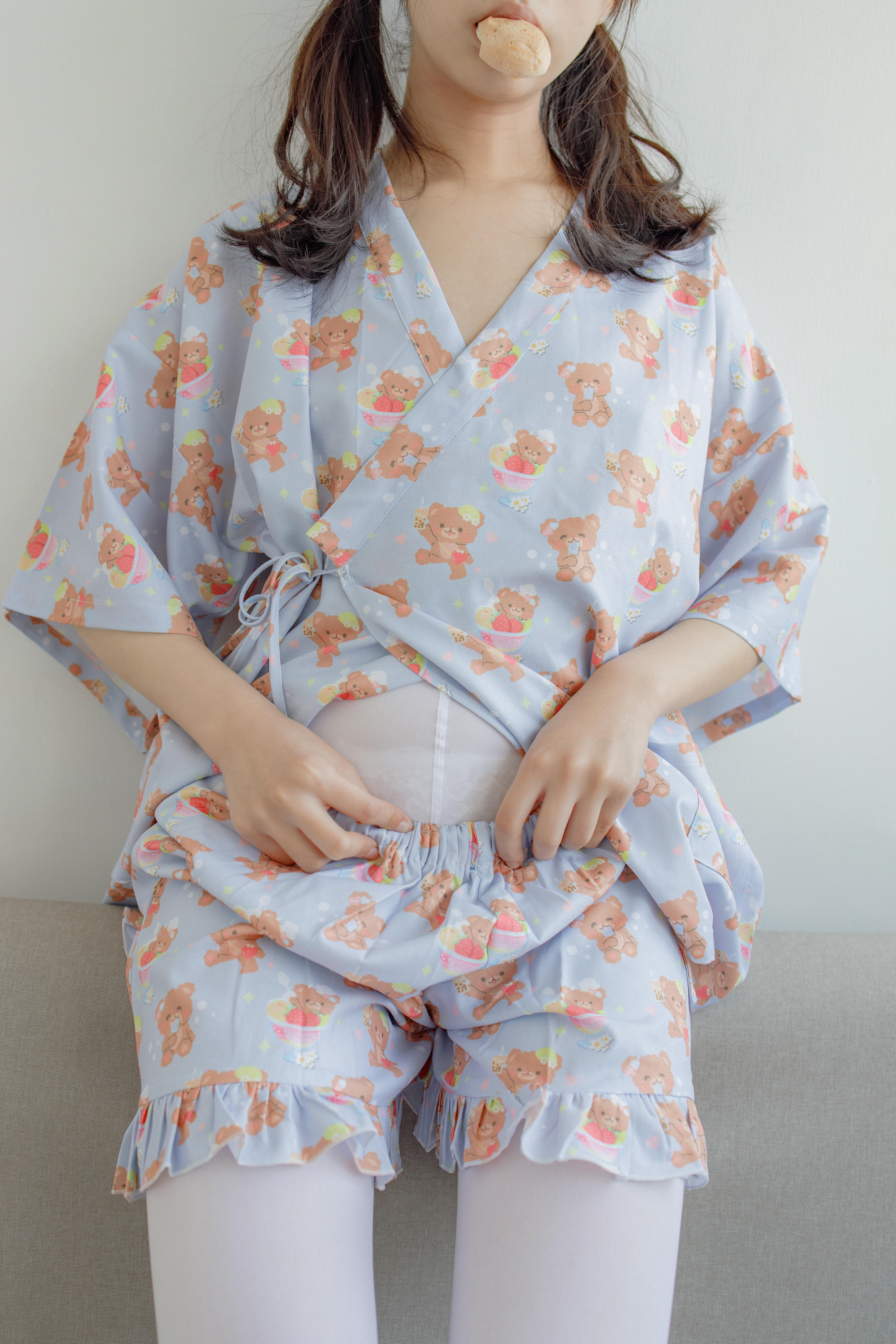 森萝财团 NO.344 内部-006 沙发上诱人的白丝美少女 [113P1V3.61G]_第3集