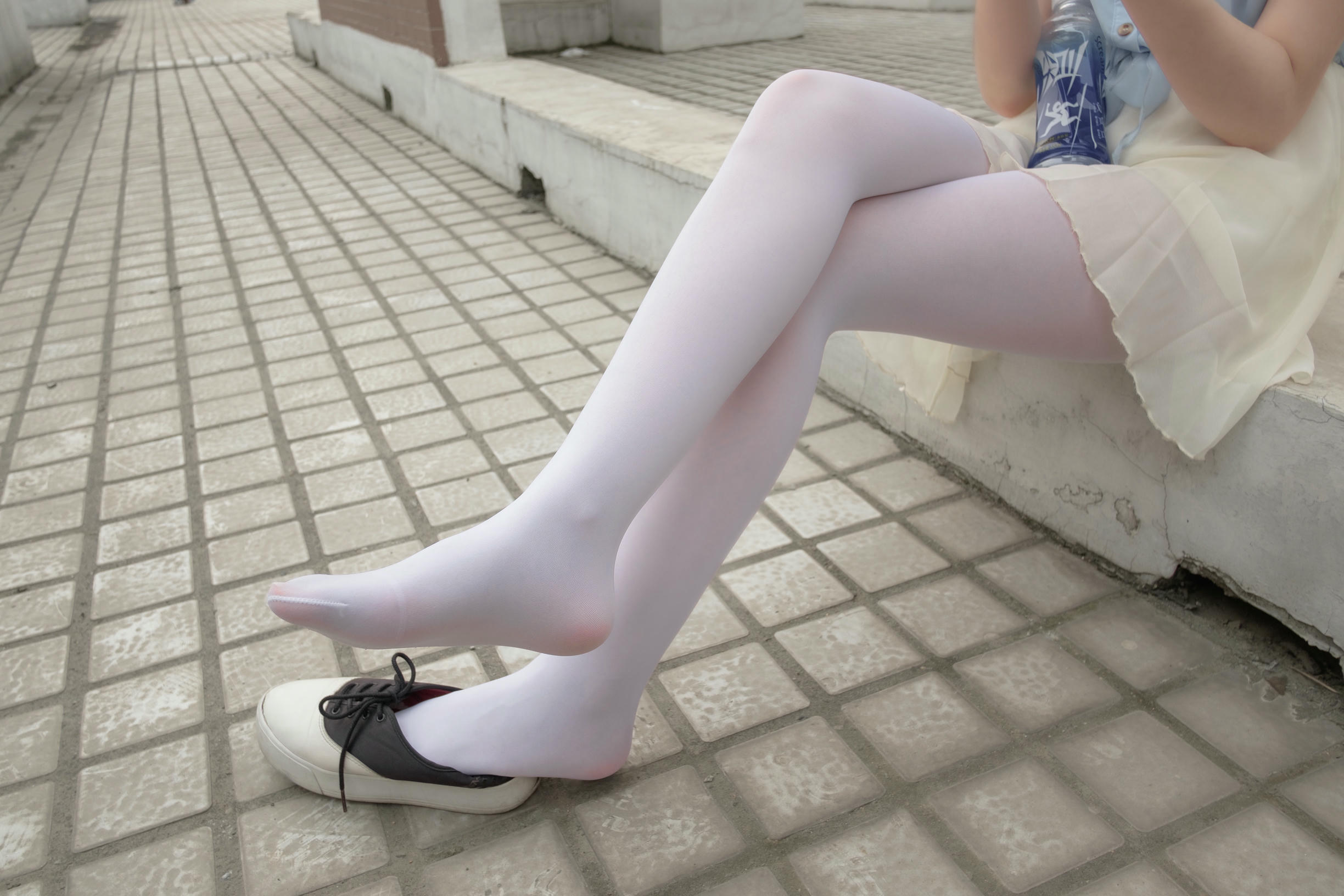 森萝财团 R15-007 窗台上的薄纱少女 [83P-520MB]_第3集