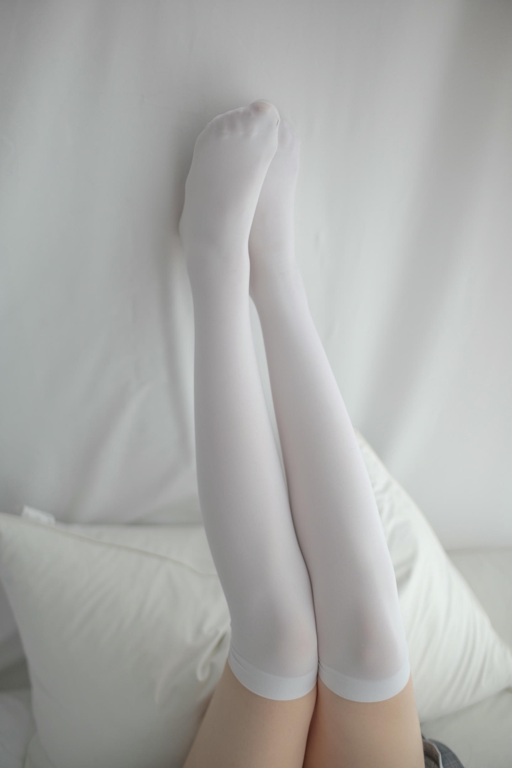 森萝财团 R15-009 床上JK白丝 [84P-402MB]_第4集