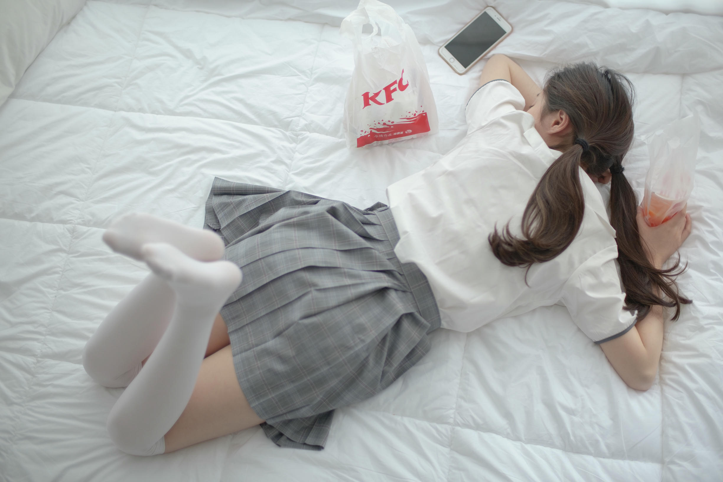 森萝财团 R15-009 床上JK白丝 [84P-402MB]_第4集
