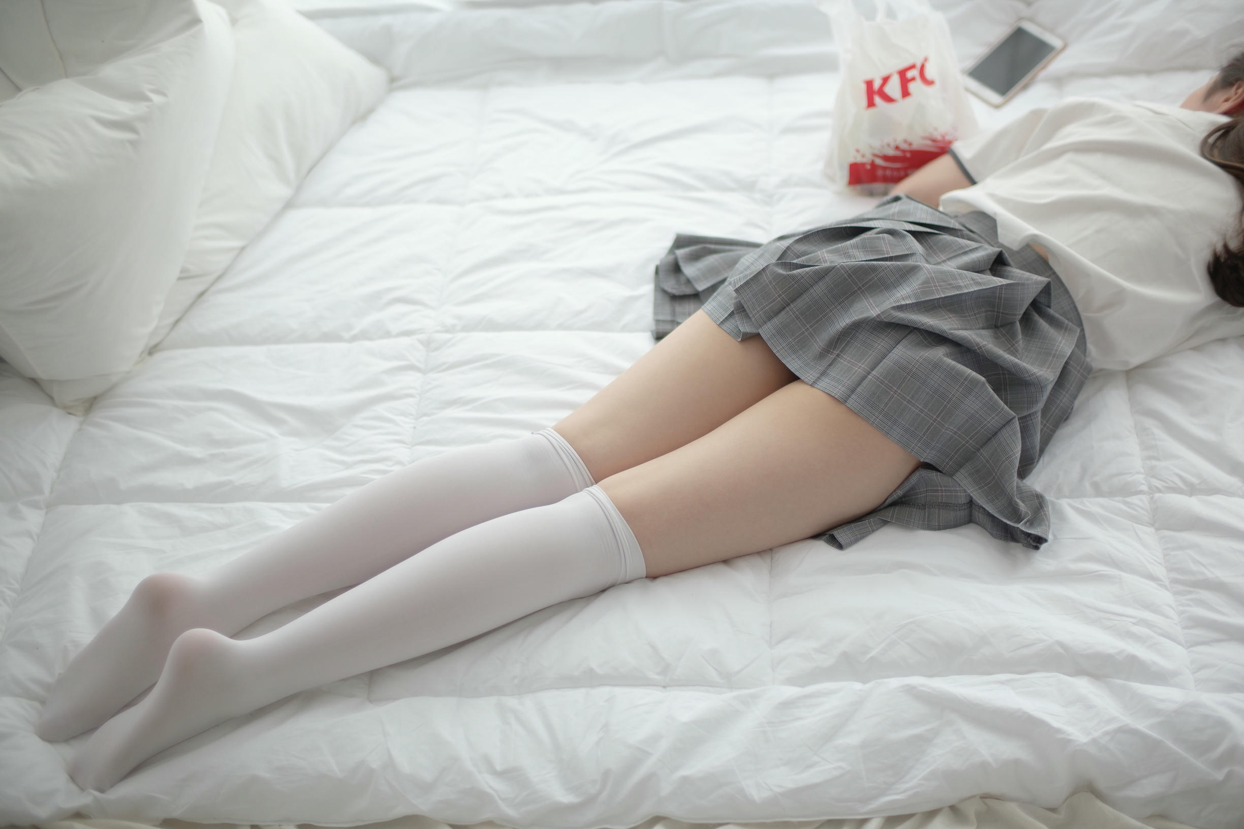森萝财团 R15-009 床上JK白丝 [84P-402MB]_第4集
