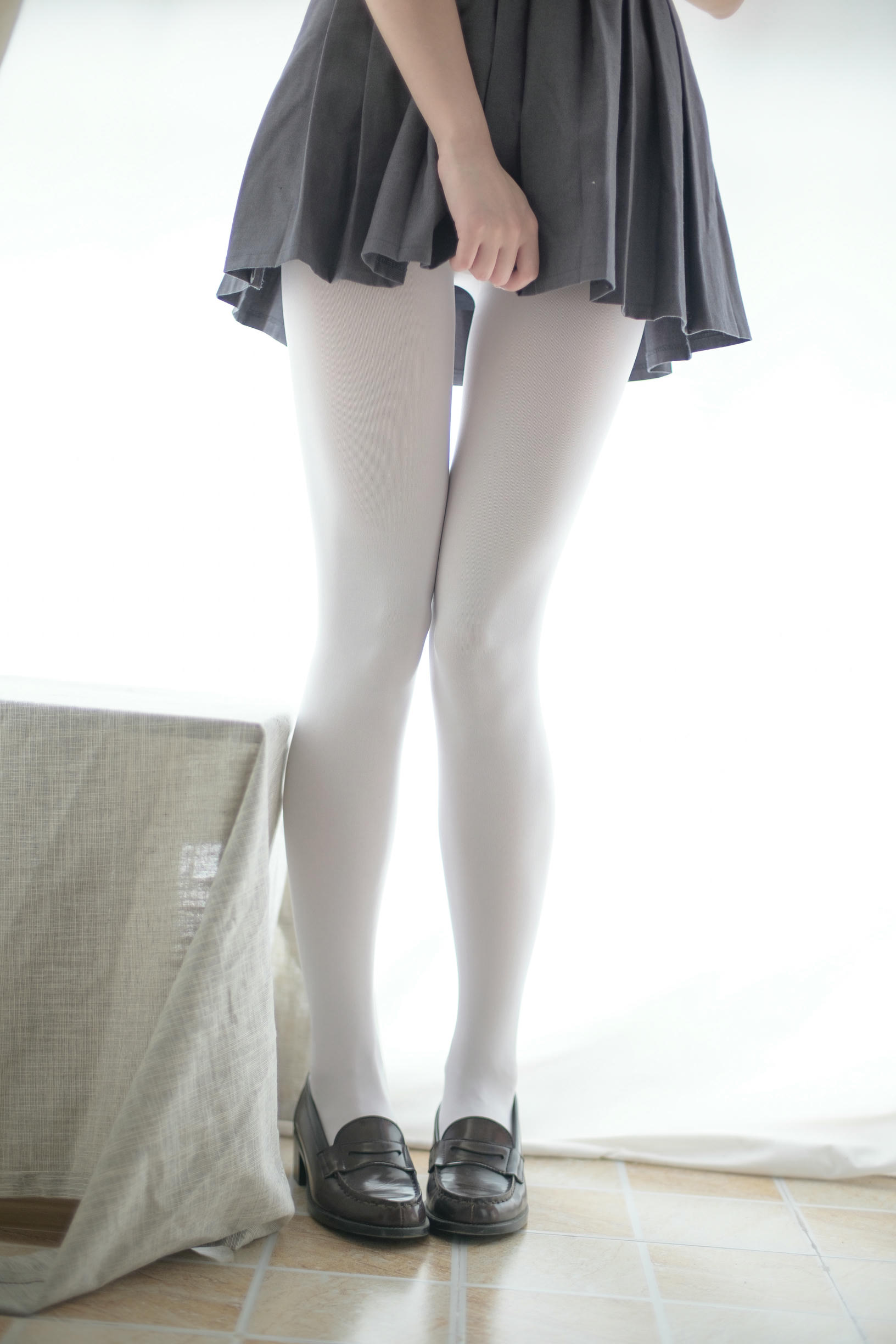 森萝财团 R15-010 羞嗒嗒的白丝MM [94P-505MB]_第2集