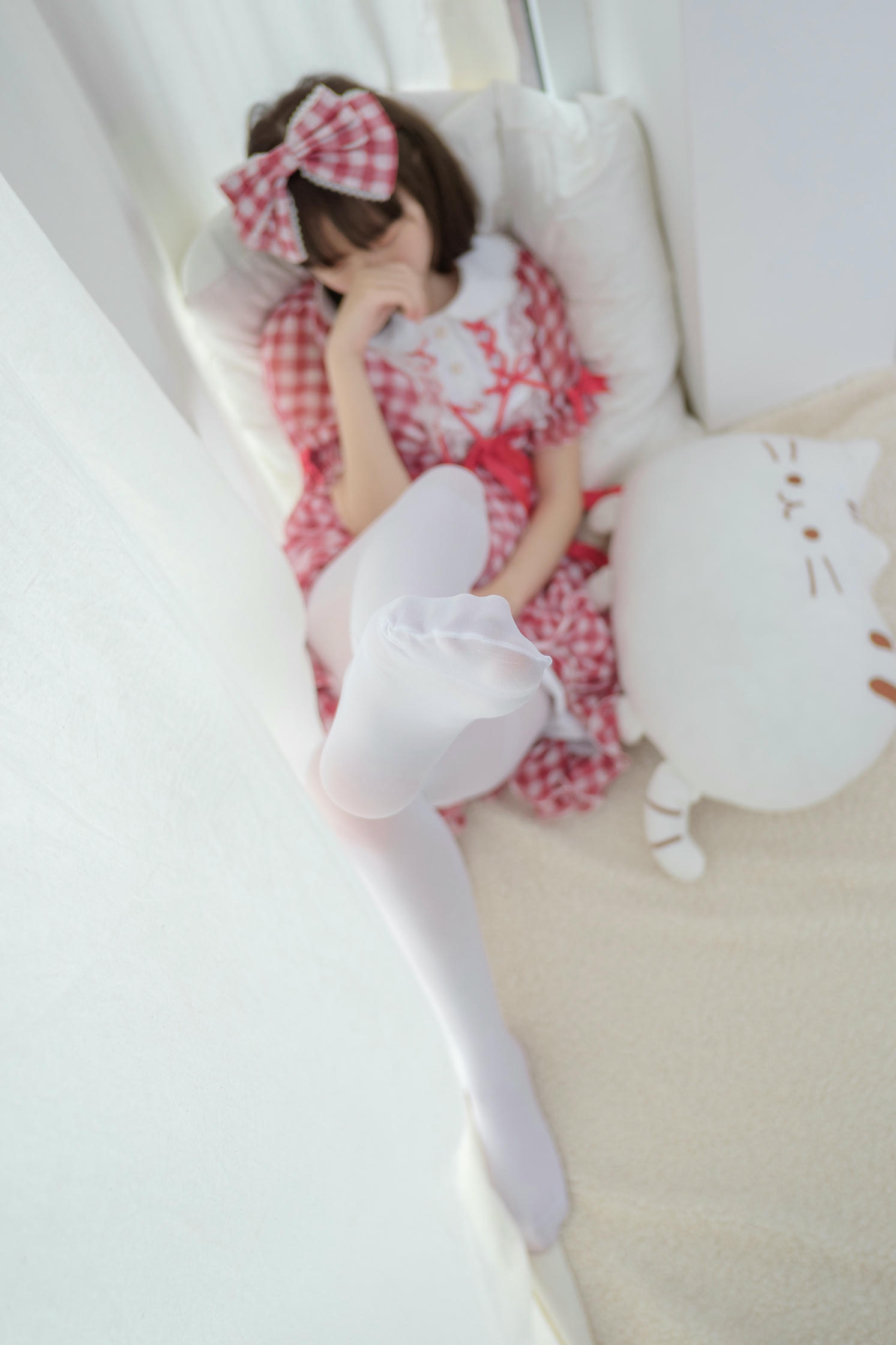 森萝财团 R15-011 红色格子裙白丝MM [67P-388MB]_第2集