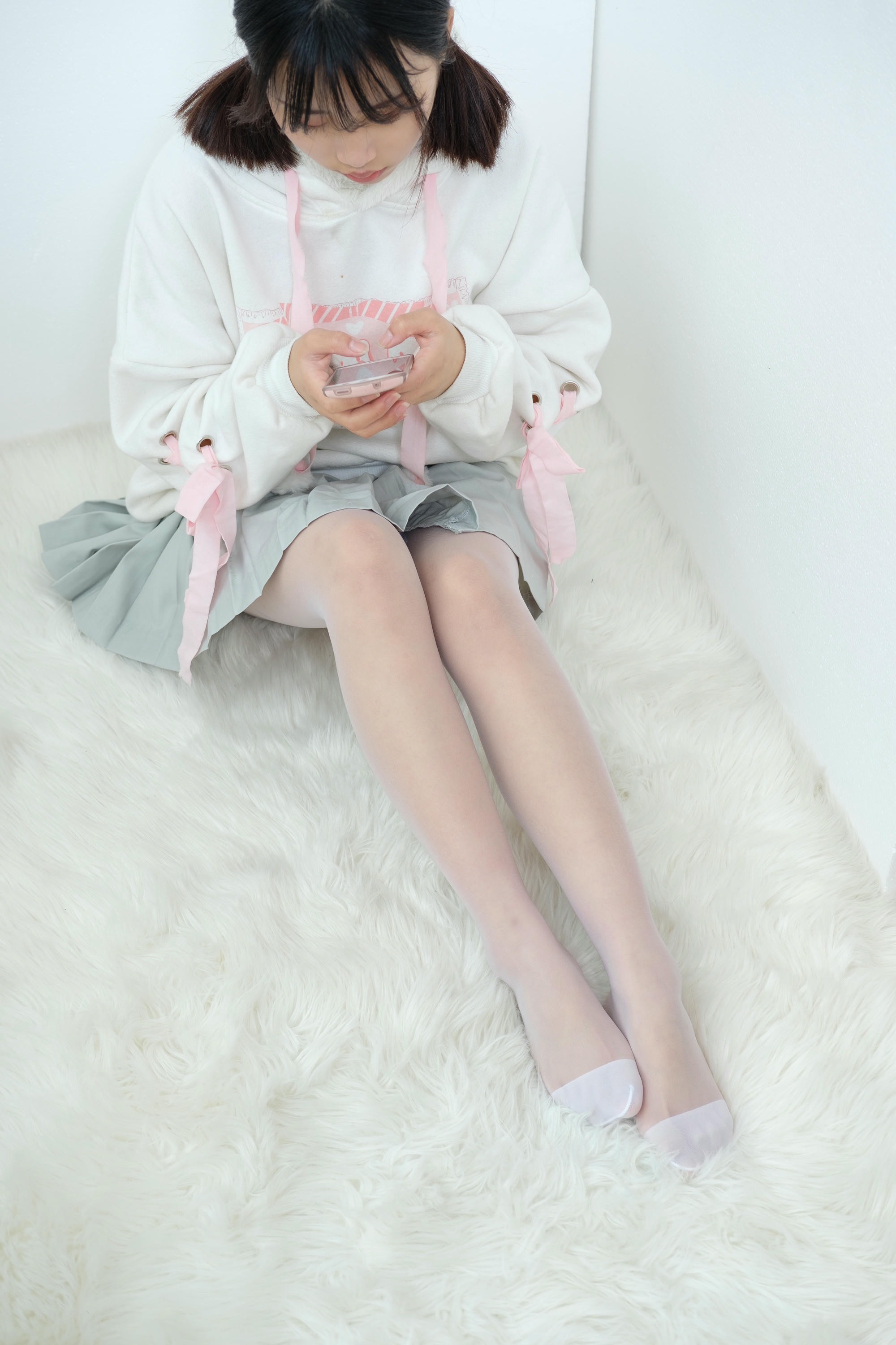 森萝财团 BETA-016 白丝美足少女 [105P-864MB]_第1集