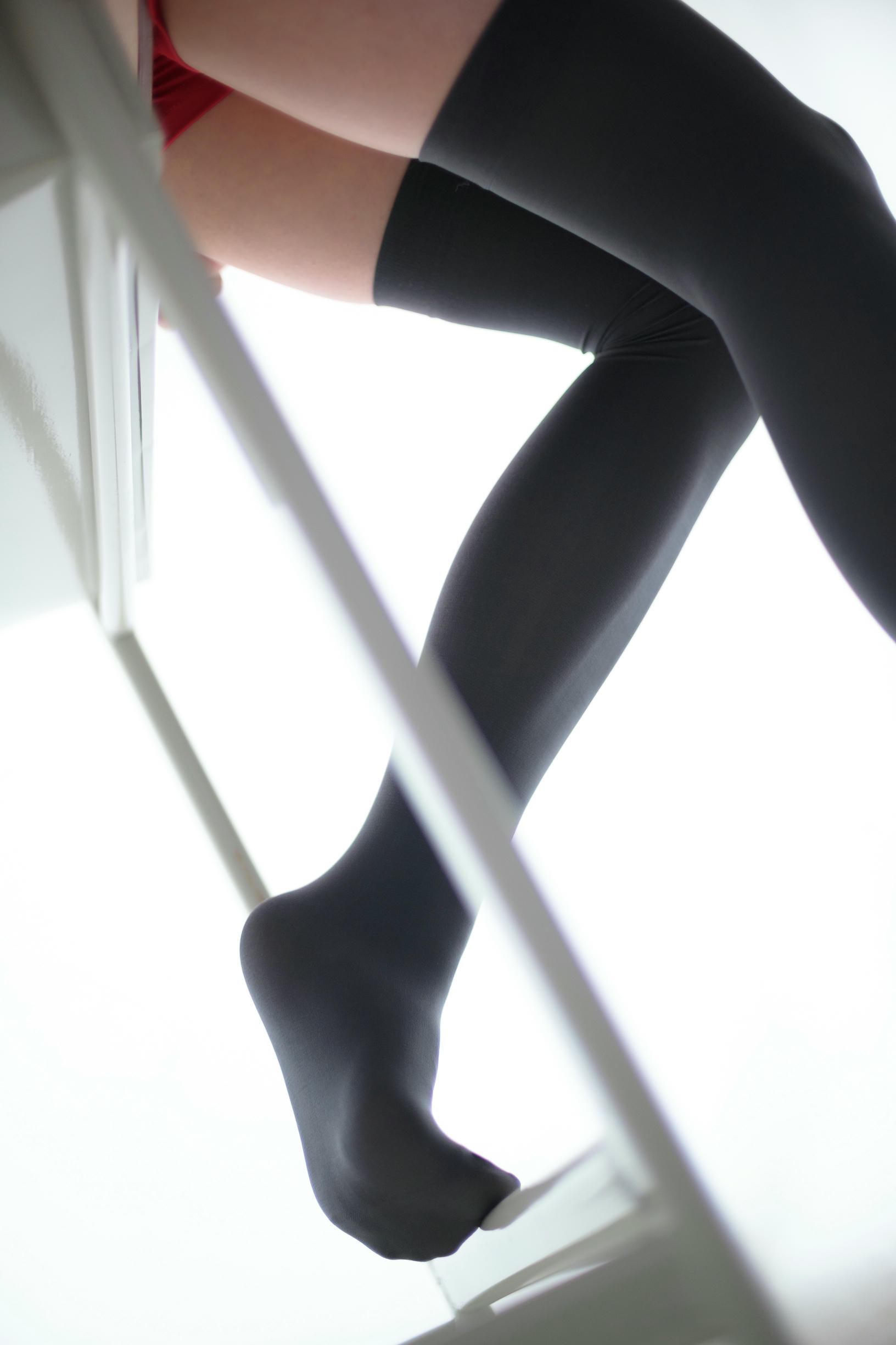 森萝财团 R15-024 白红黑 [57P-309MB]_第2集