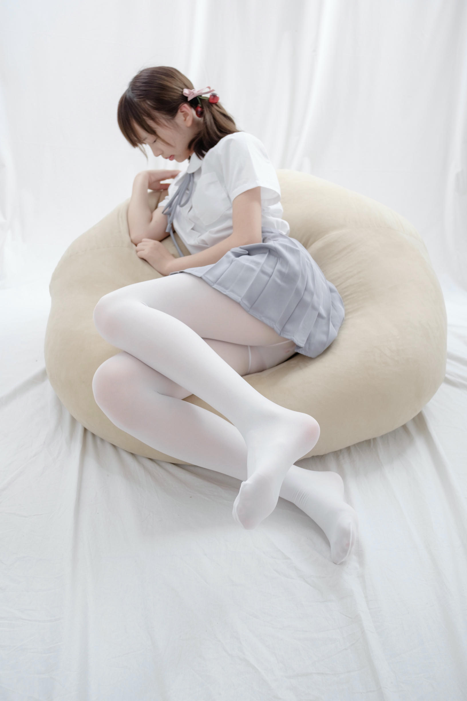 森萝财团 R15-025 白丝足控 [75P-329MB]_第3集