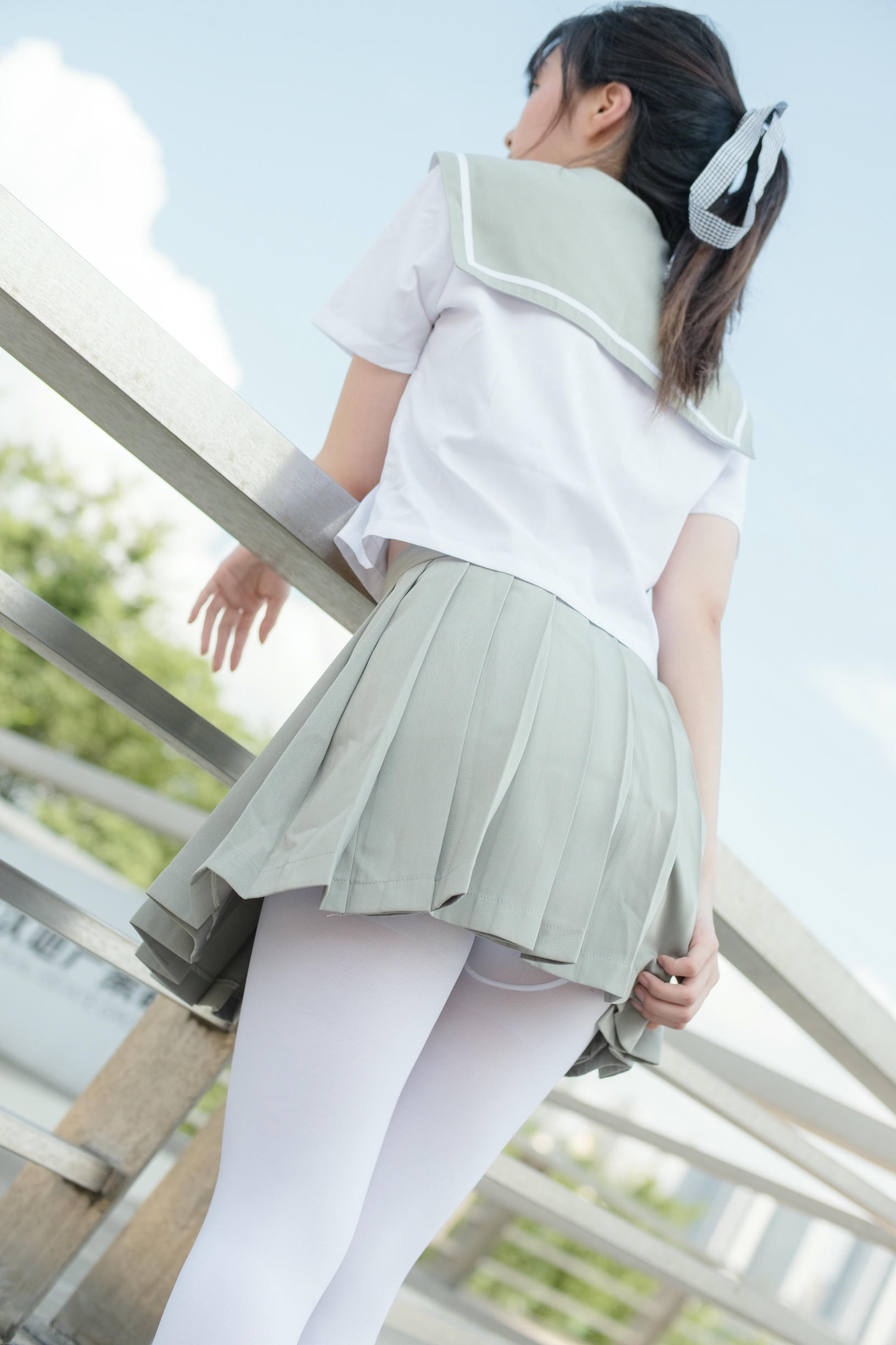 森萝财团 R15-026 JK白丝户外 [79P-426MB]_第1集
