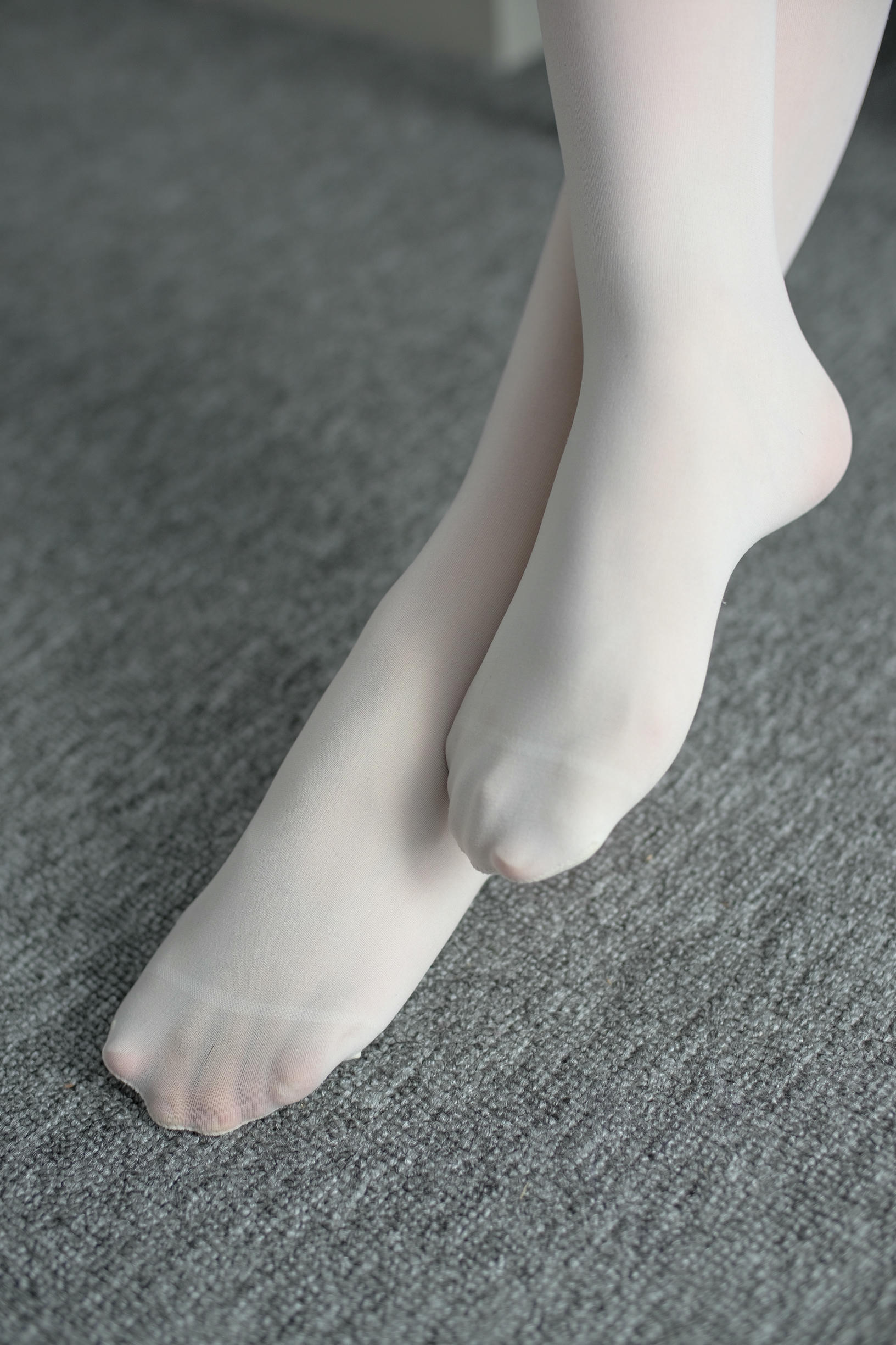 森萝财团 R15-027 完美丝足 [95P-479MB]_第1集