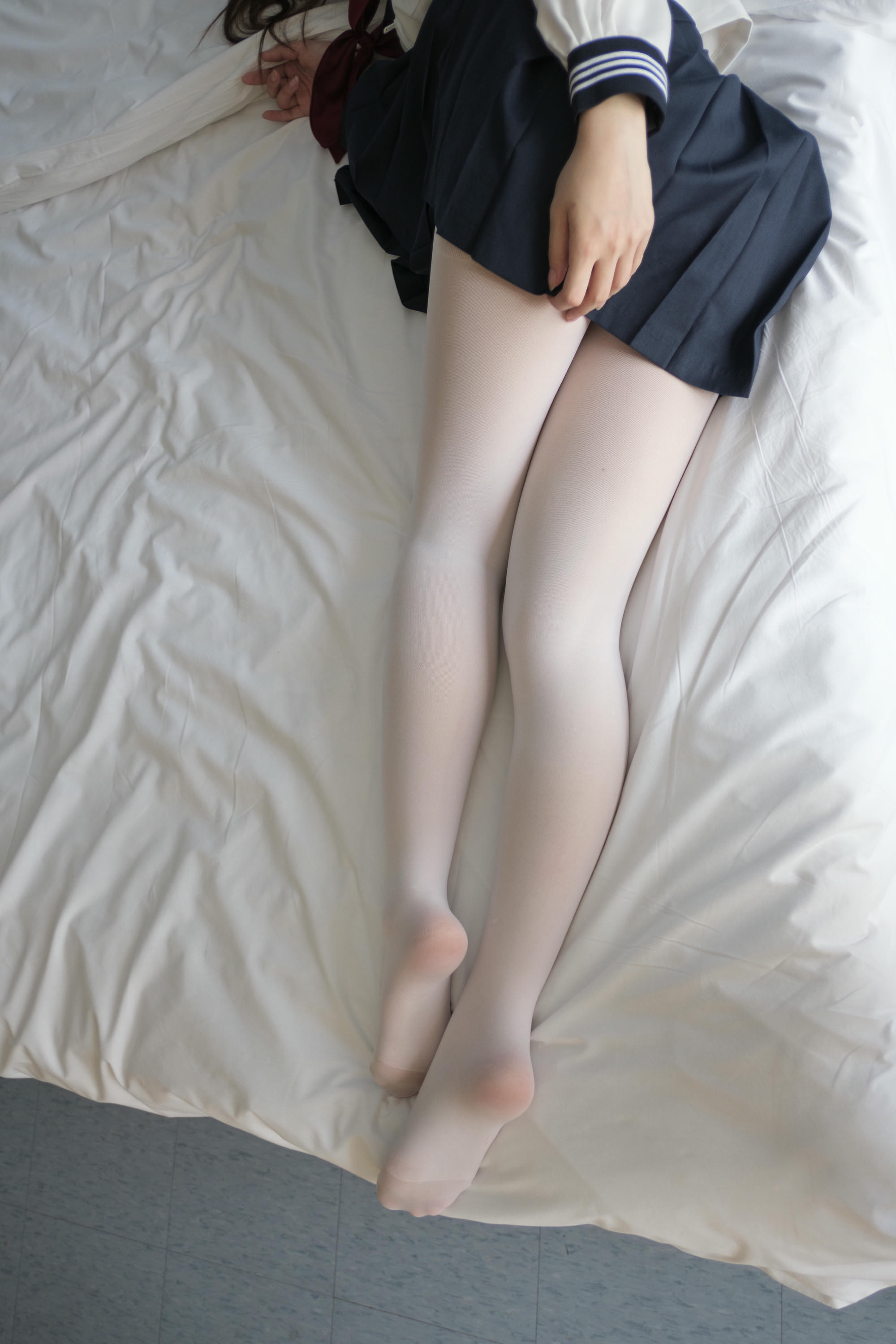 森萝财团 BETA-017 JK白丝美足 [83P-688MB]_第4集