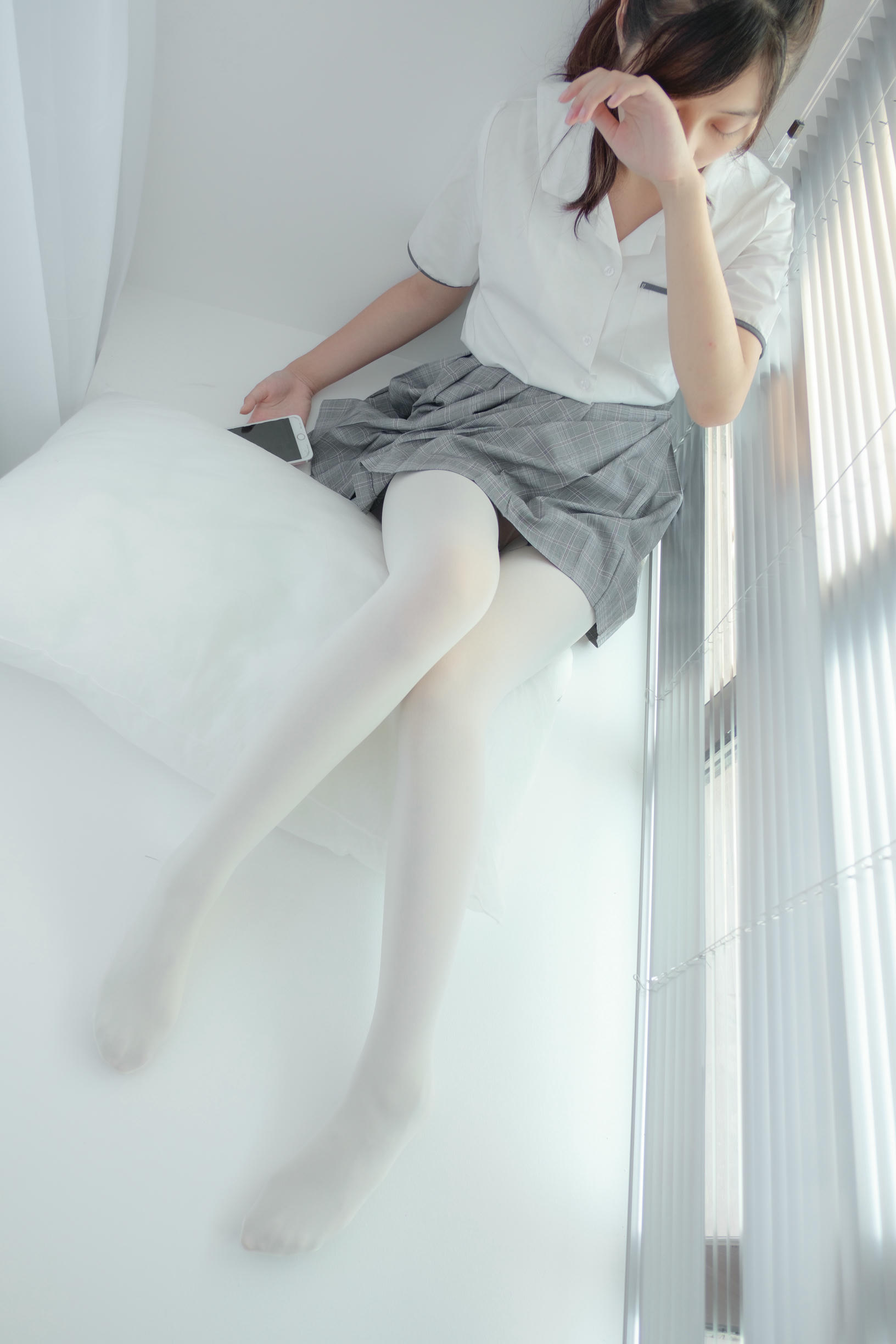森萝财团 R15-028 吹弹可破 [96P-457MB]_第1集