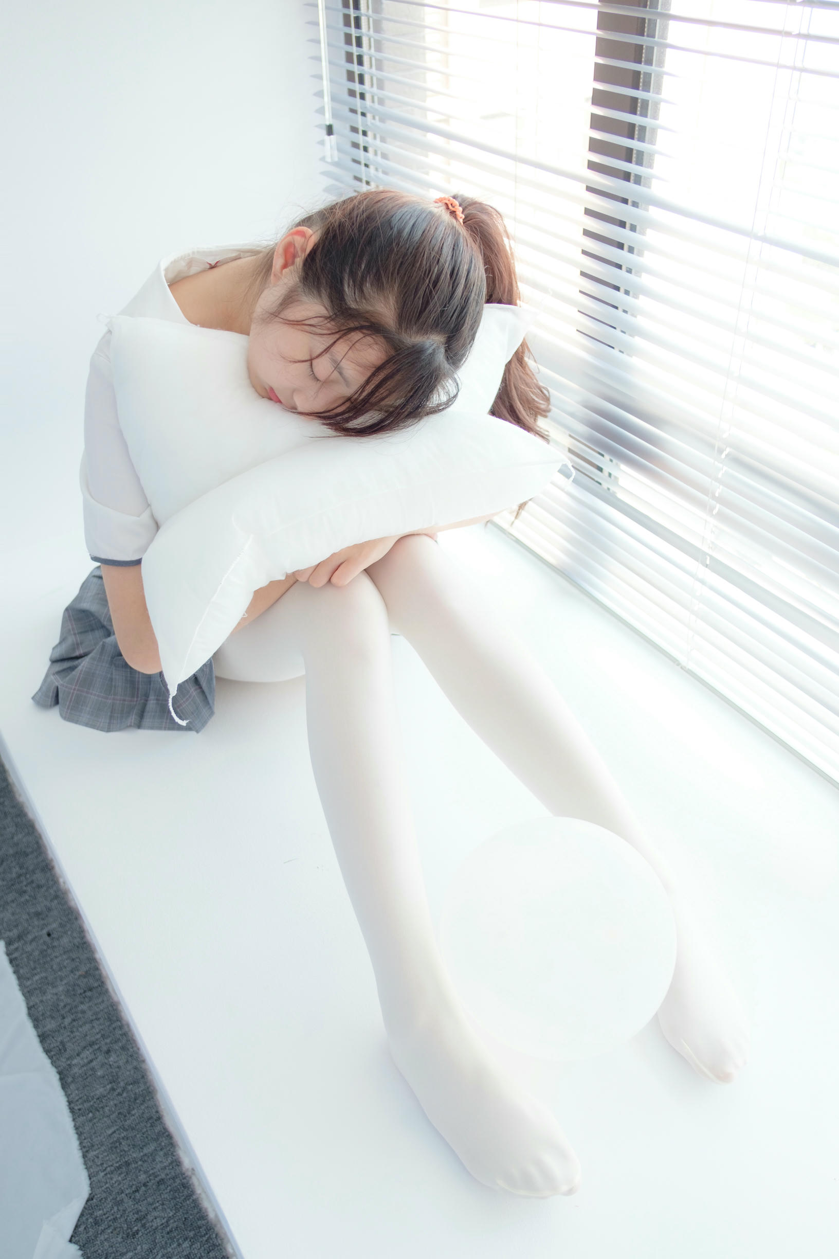森萝财团 R15-028 吹弹可破 [96P-457MB]_第2集