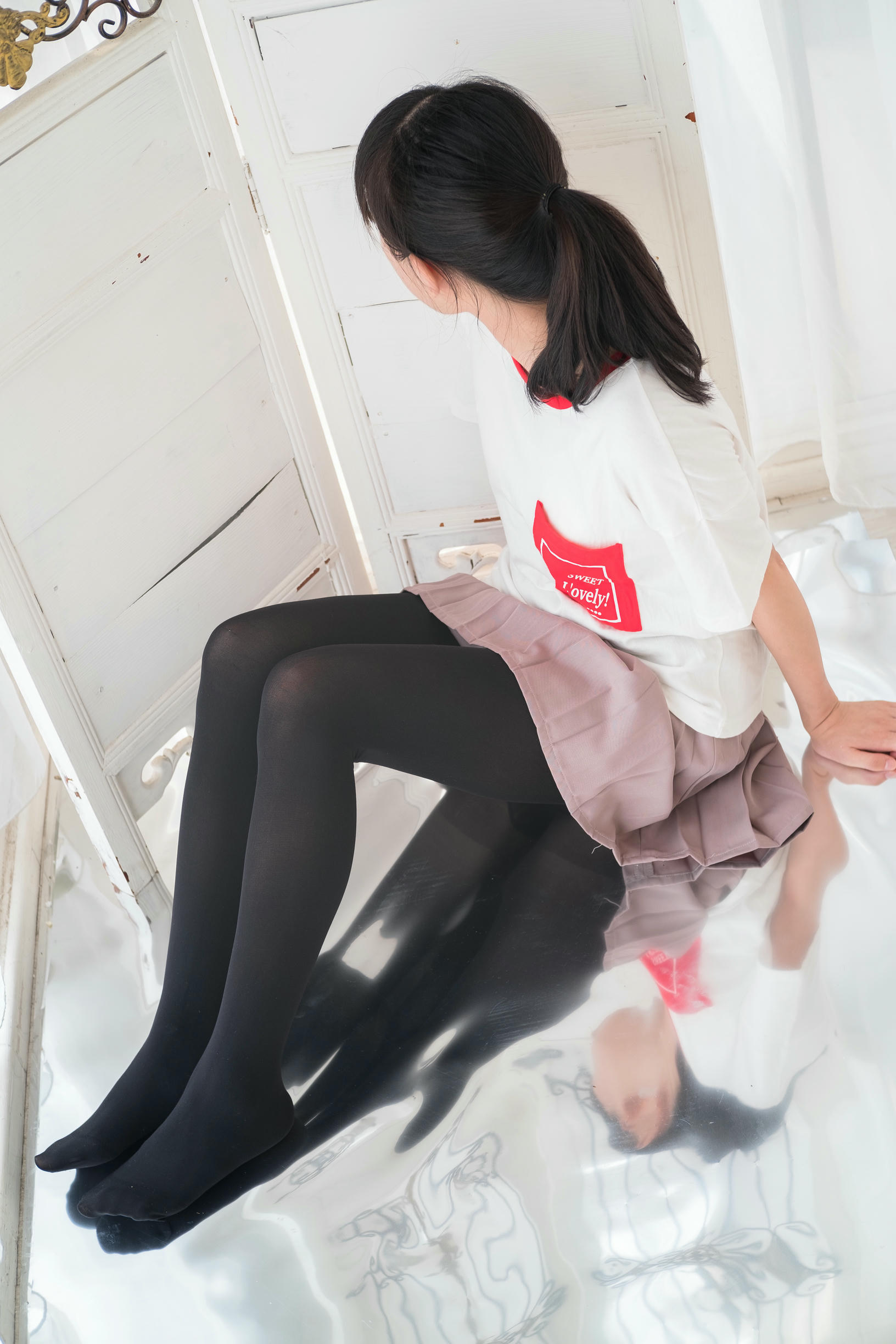 森萝财团 R15-029 慢慢脱下你的黑丝 [78P-417MB]_第2集