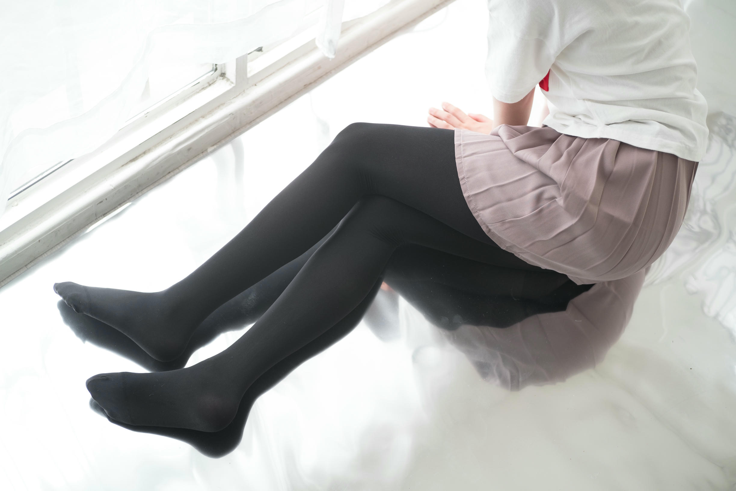 森萝财团 R15-029 慢慢脱下你的黑丝 [78P-417MB]_第2集
