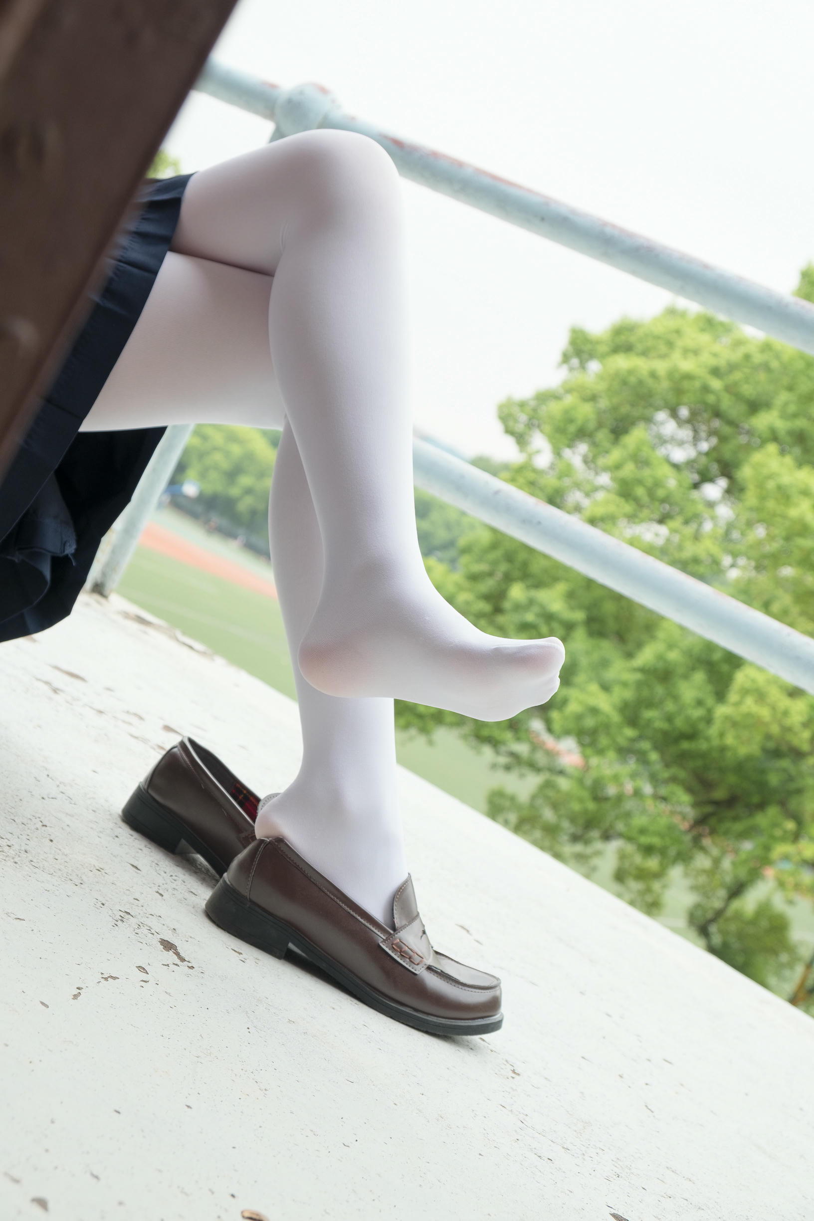 森萝财团 R15-034 户外白丝秀 [102P-696MB]_第3集