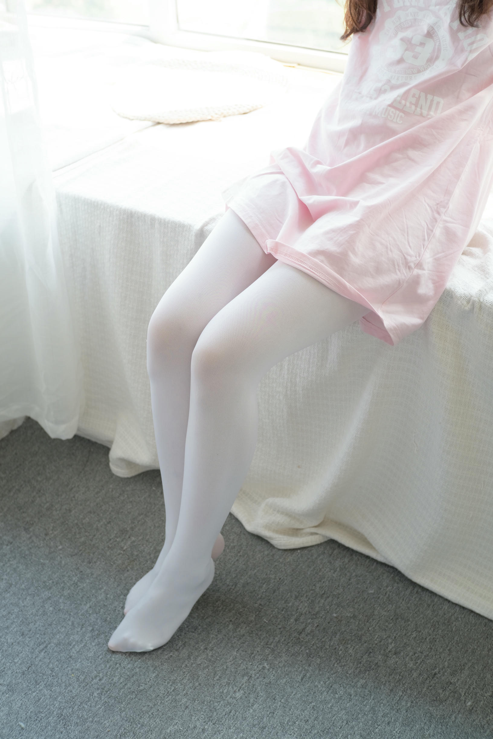 森萝财团 R15-035 粉红少女白丝美足 [108P-639MB]_第1集