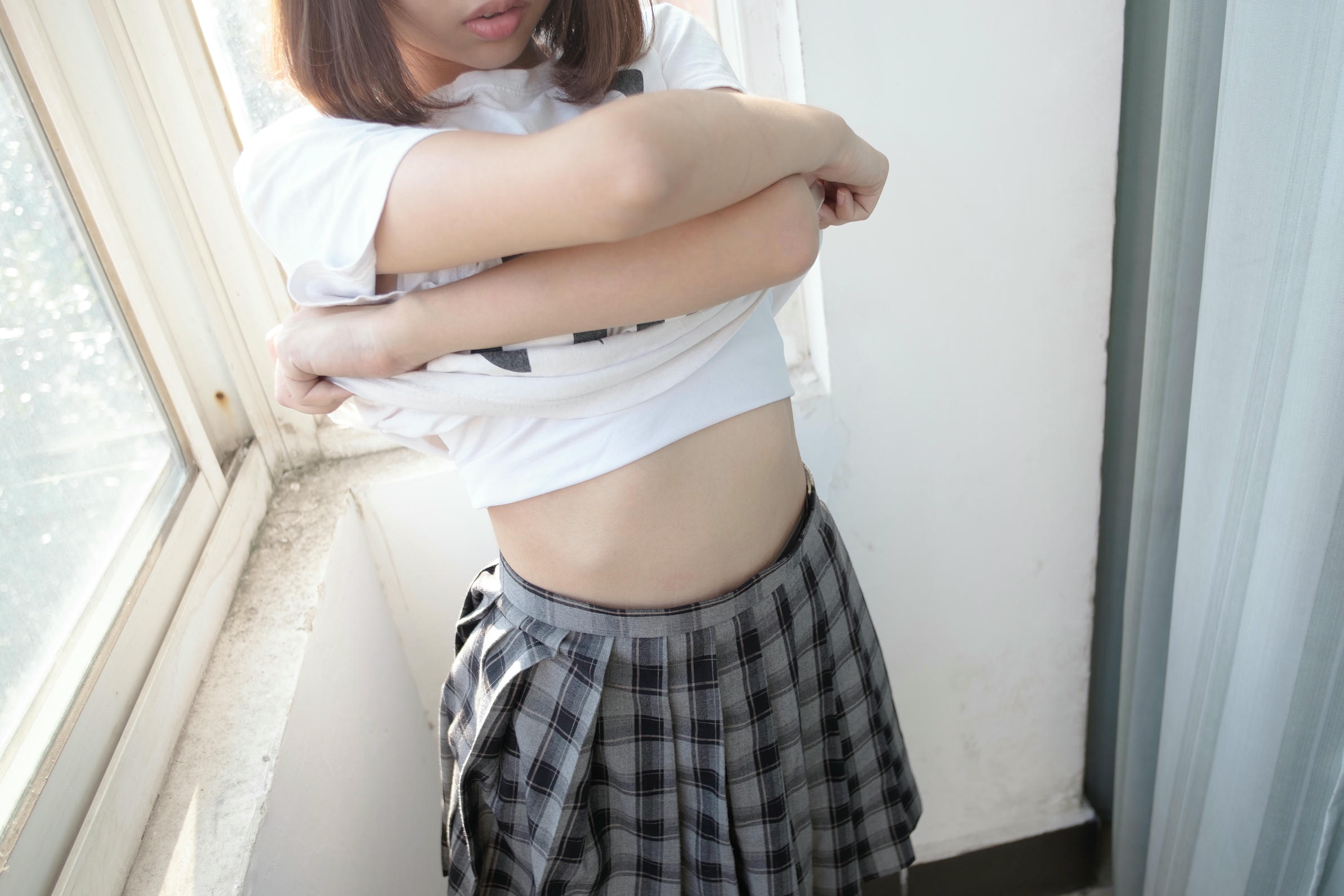 森萝财团 R15-037 教室灰丝美脚 [120P-702MB]_第1集