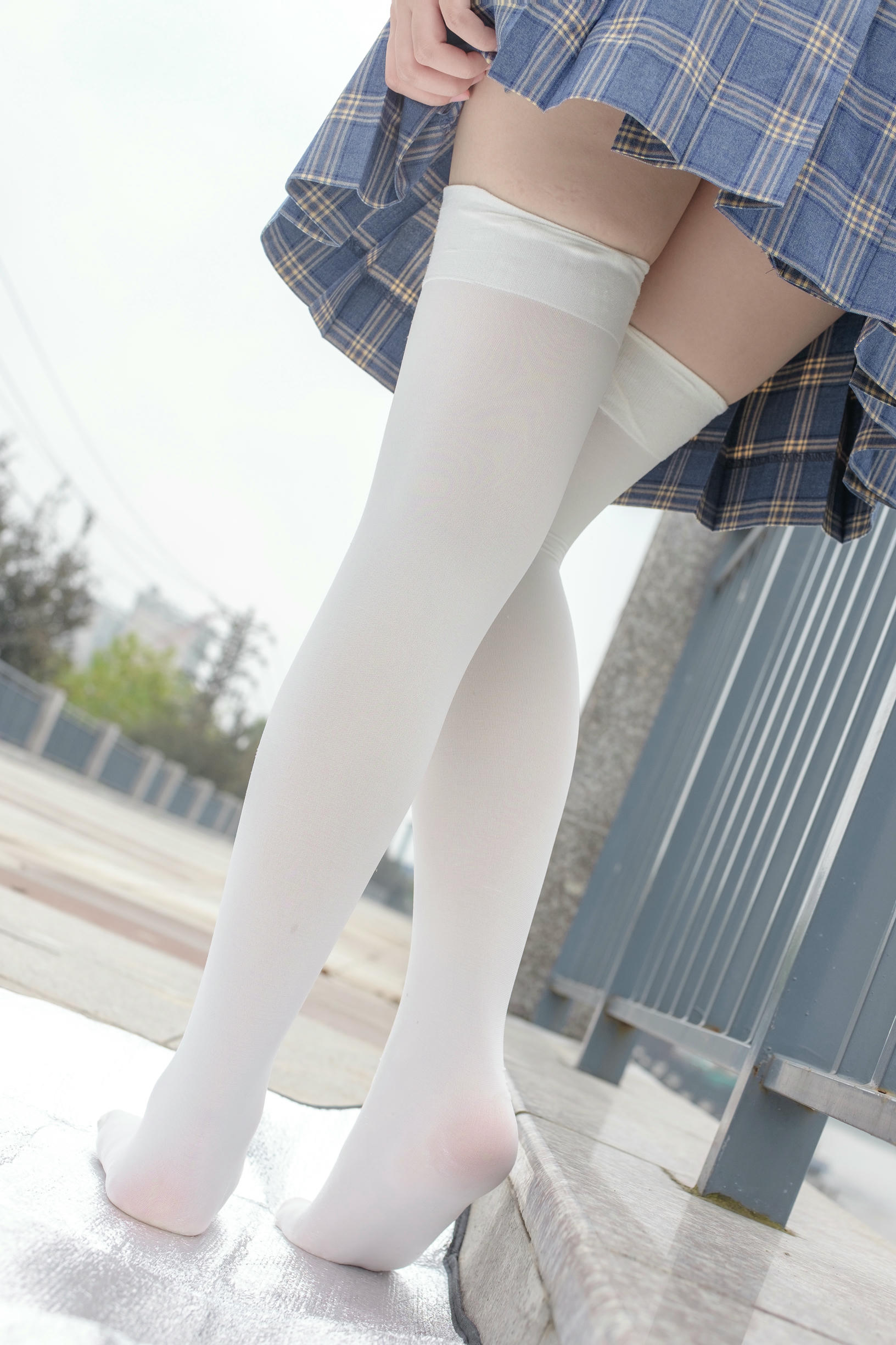 森萝财团 R15-039 百褶裙白丝美足 [88P-774MB]_第4集