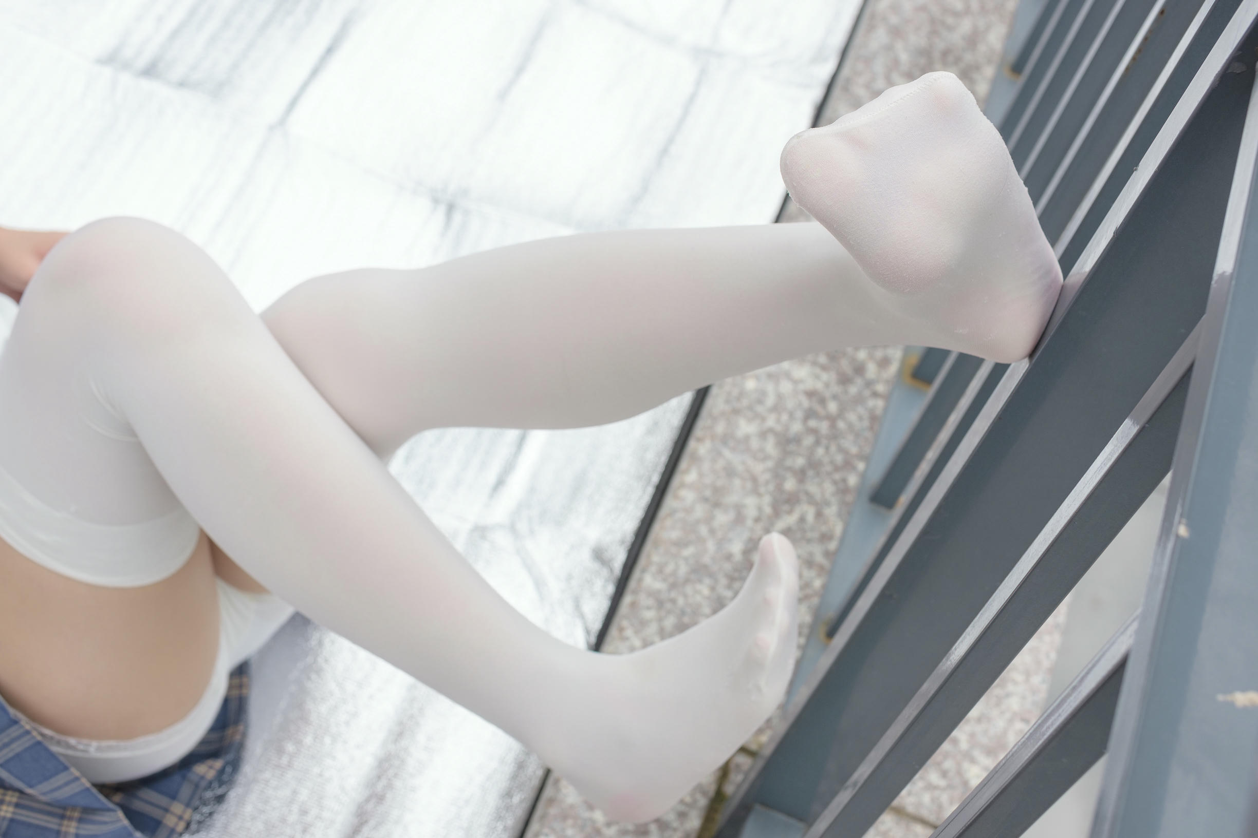 森萝财团 R15-039 百褶裙白丝美足 [88P-774MB]_第4集