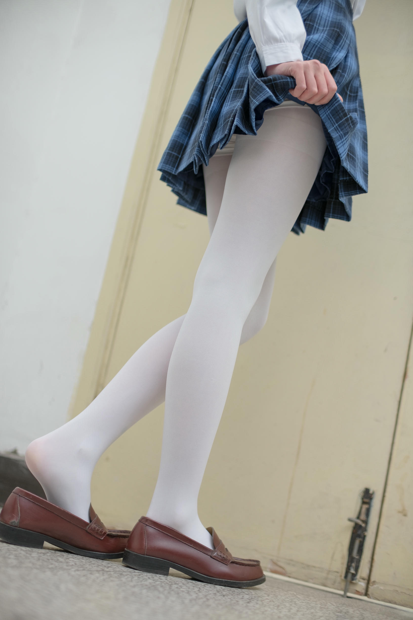 森萝财团 R15-044 白丝学妹 [94P-609MB]_第4集