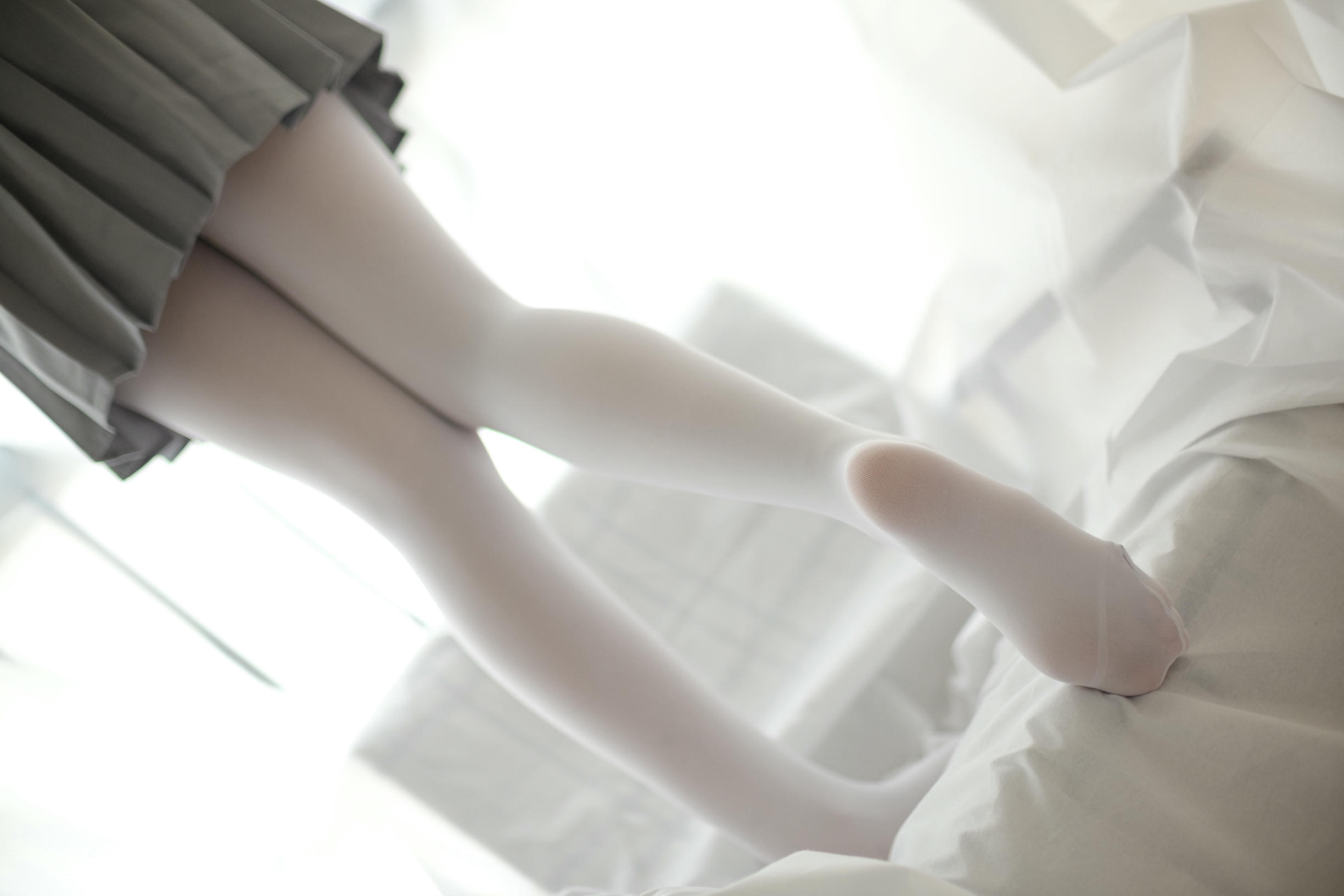 森萝财团 R15-045 白丝学妹休憩空间 [109P-545MB]_第6集