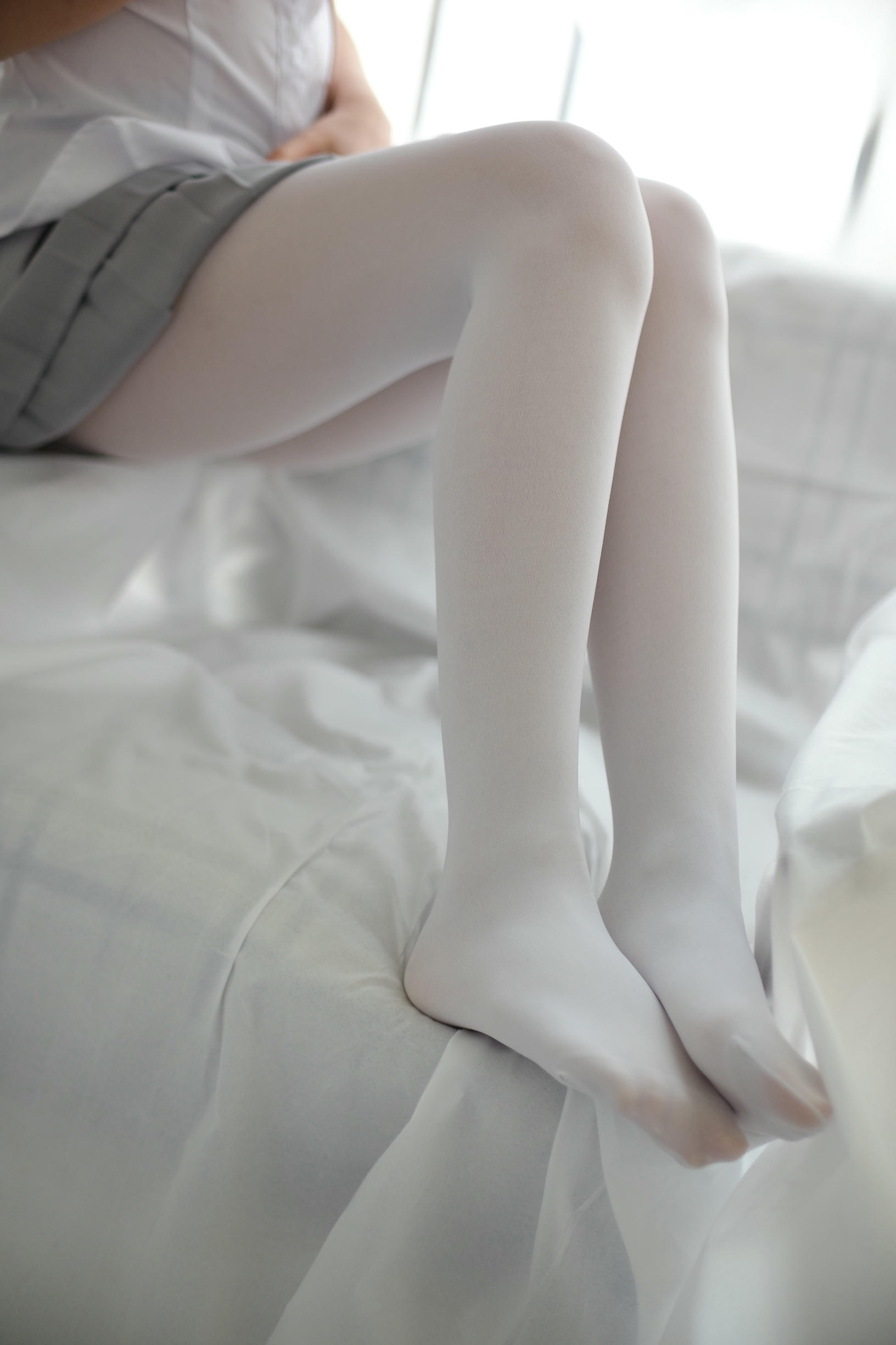 森萝财团 R15-045 白丝学妹休憩空间 [109P-545MB]_第6集