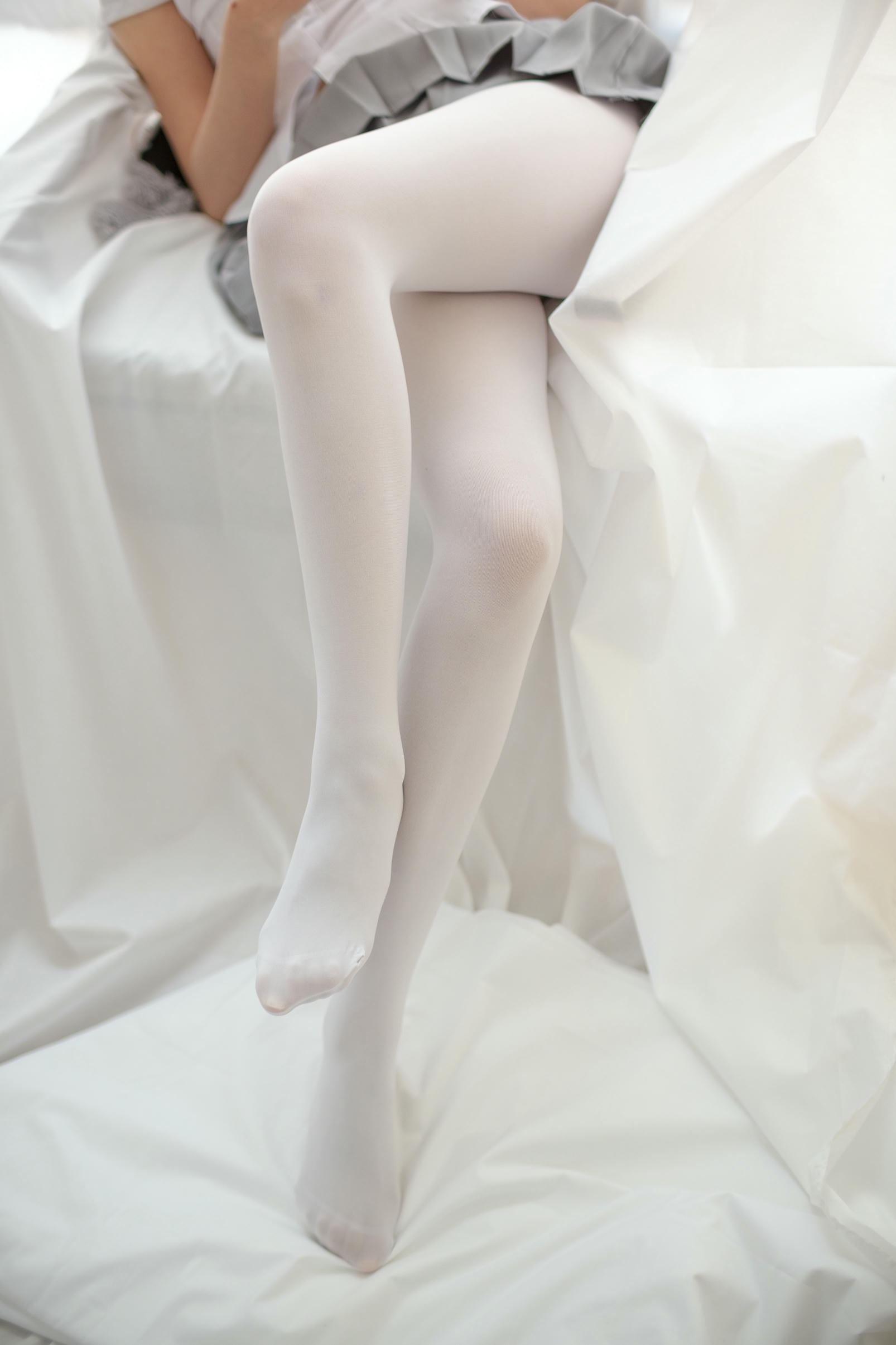 森萝财团 R15-045 白丝学妹休憩空间 [109P-545MB]_第5集