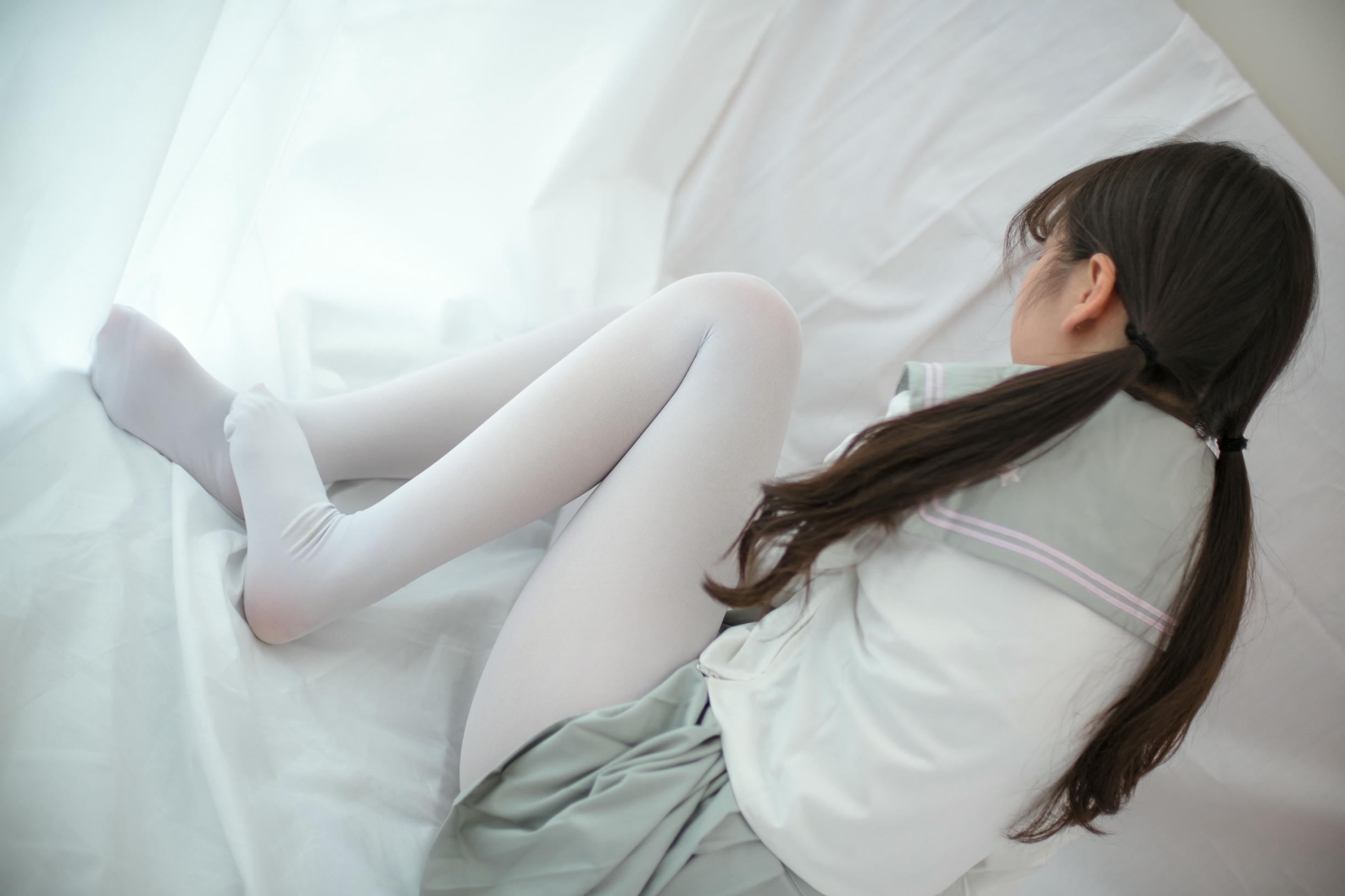 森萝财团 R15-046 薄丝美足 [110P-466MB]_第6集