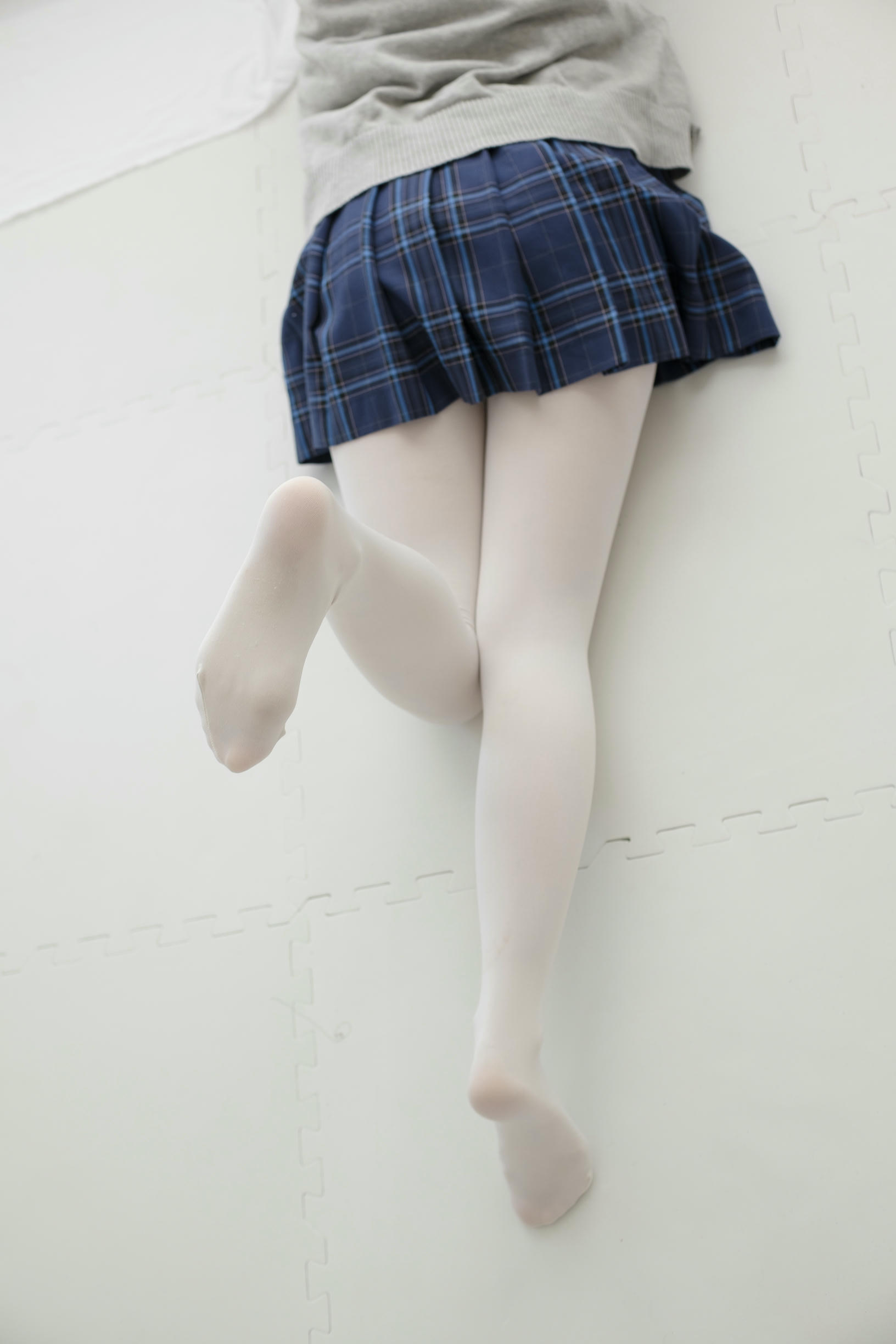 森萝财团 R15-047 心中的白丝 [114P-577MB]_第3集