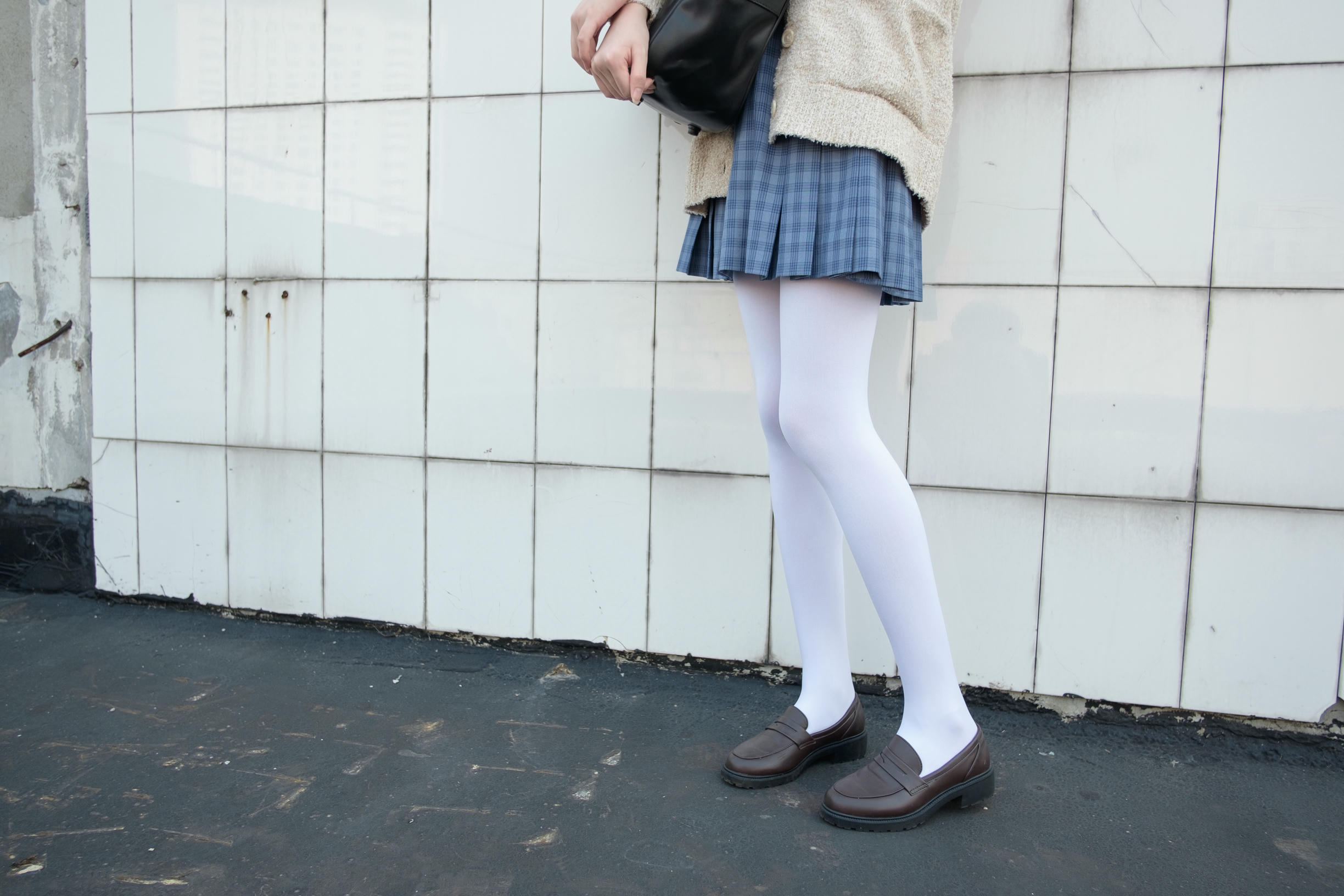 森萝财团 SSR-001 天台上的白丝 [74P-493MB]_第4集