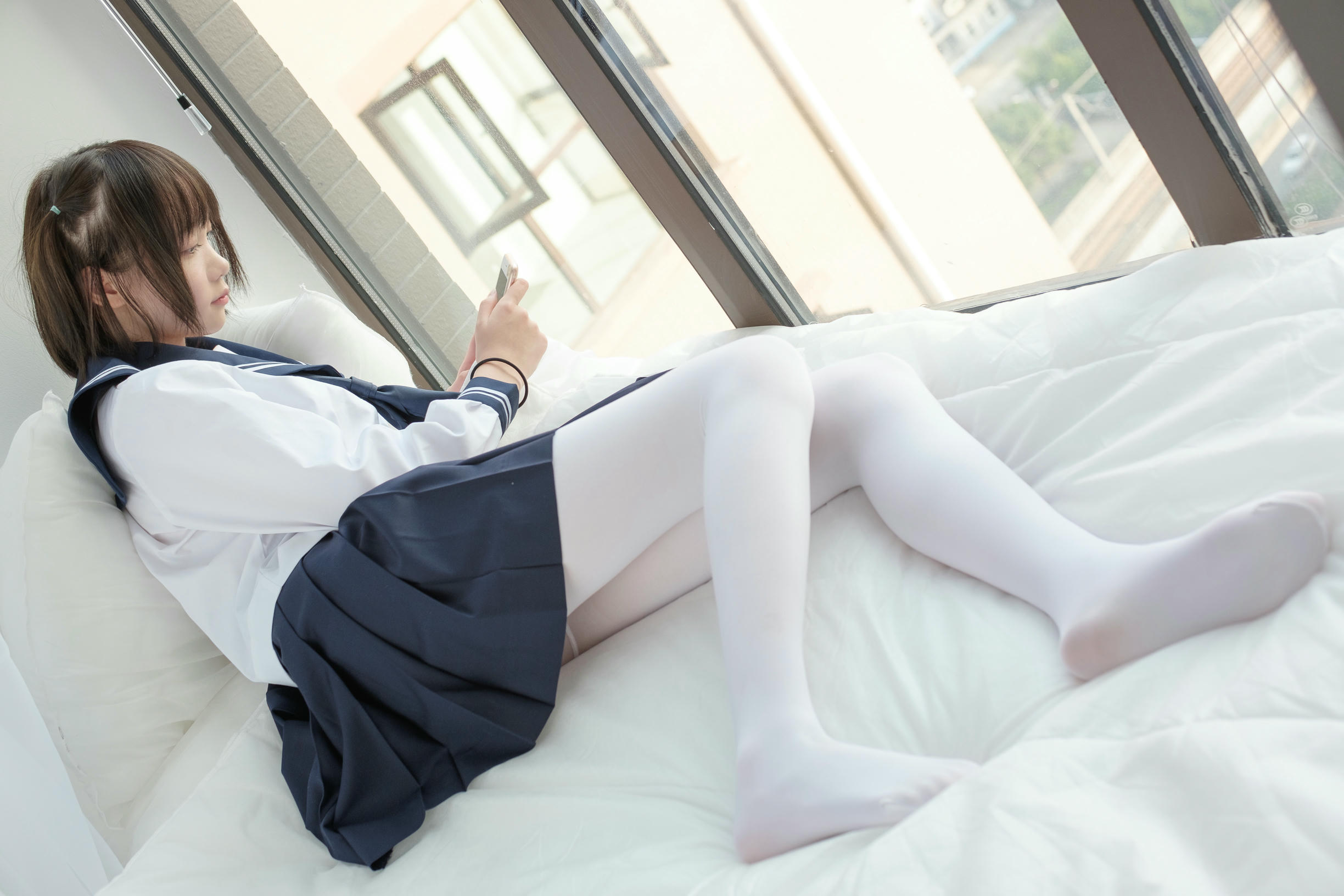 森萝财团 SSR-002 白丝水手服 [75P-453MB]_第1集