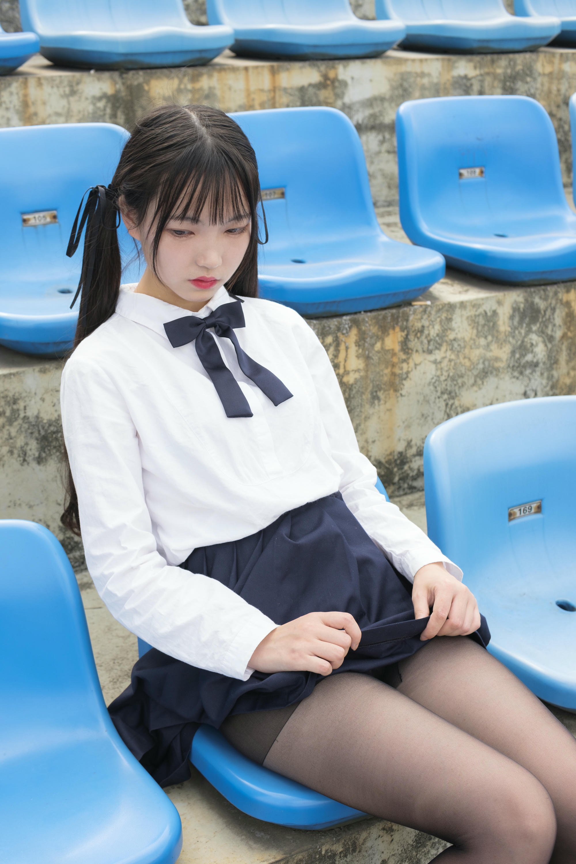 森萝财团 SSR-009 户外黑丝学妹 [83P-841MB]_第1集