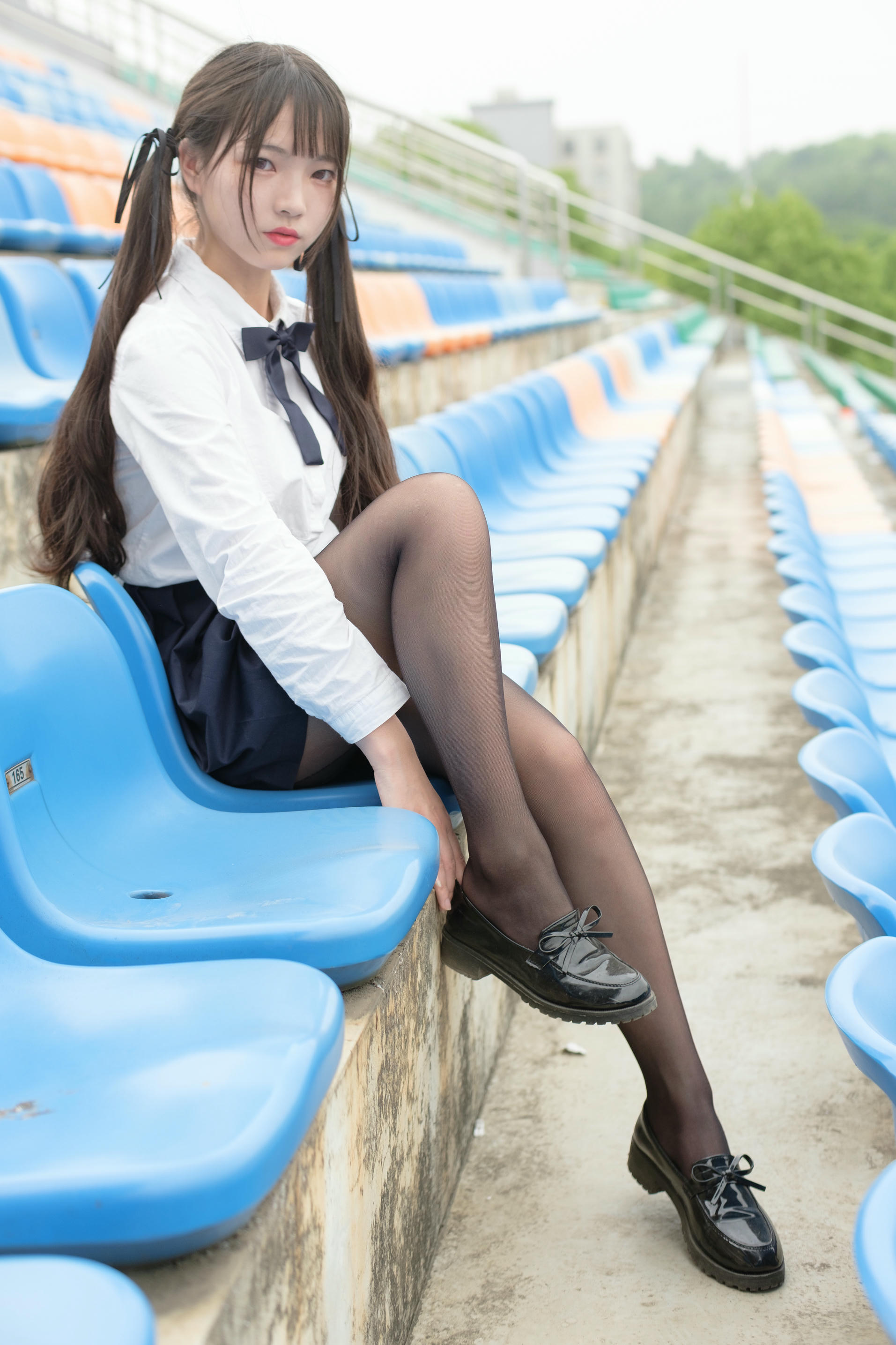 森萝财团 SSR-009 户外黑丝学妹 [83P-841MB]_第1集