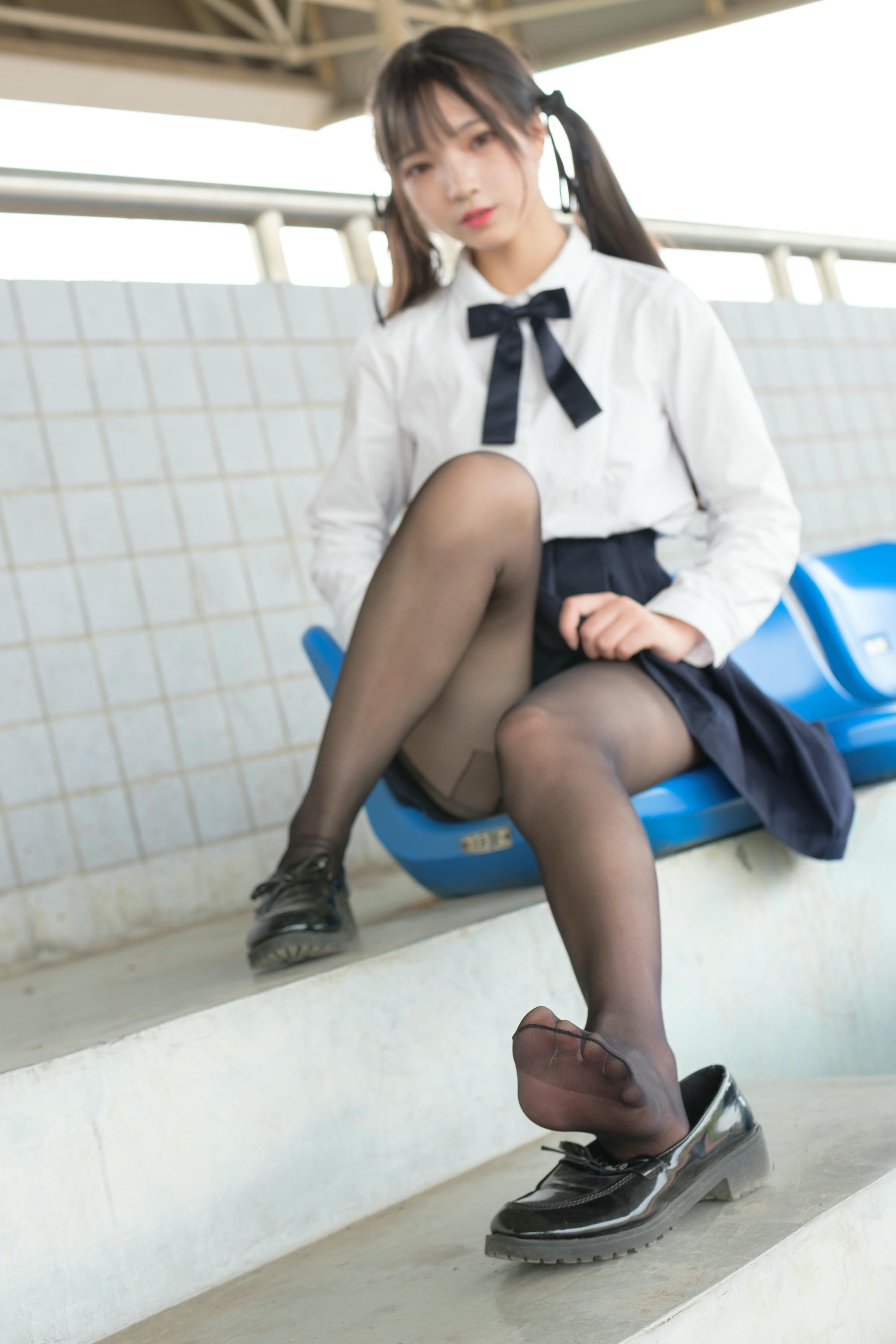 森萝财团 SSR-009 户外黑丝学妹 [83P-841MB]_第3集