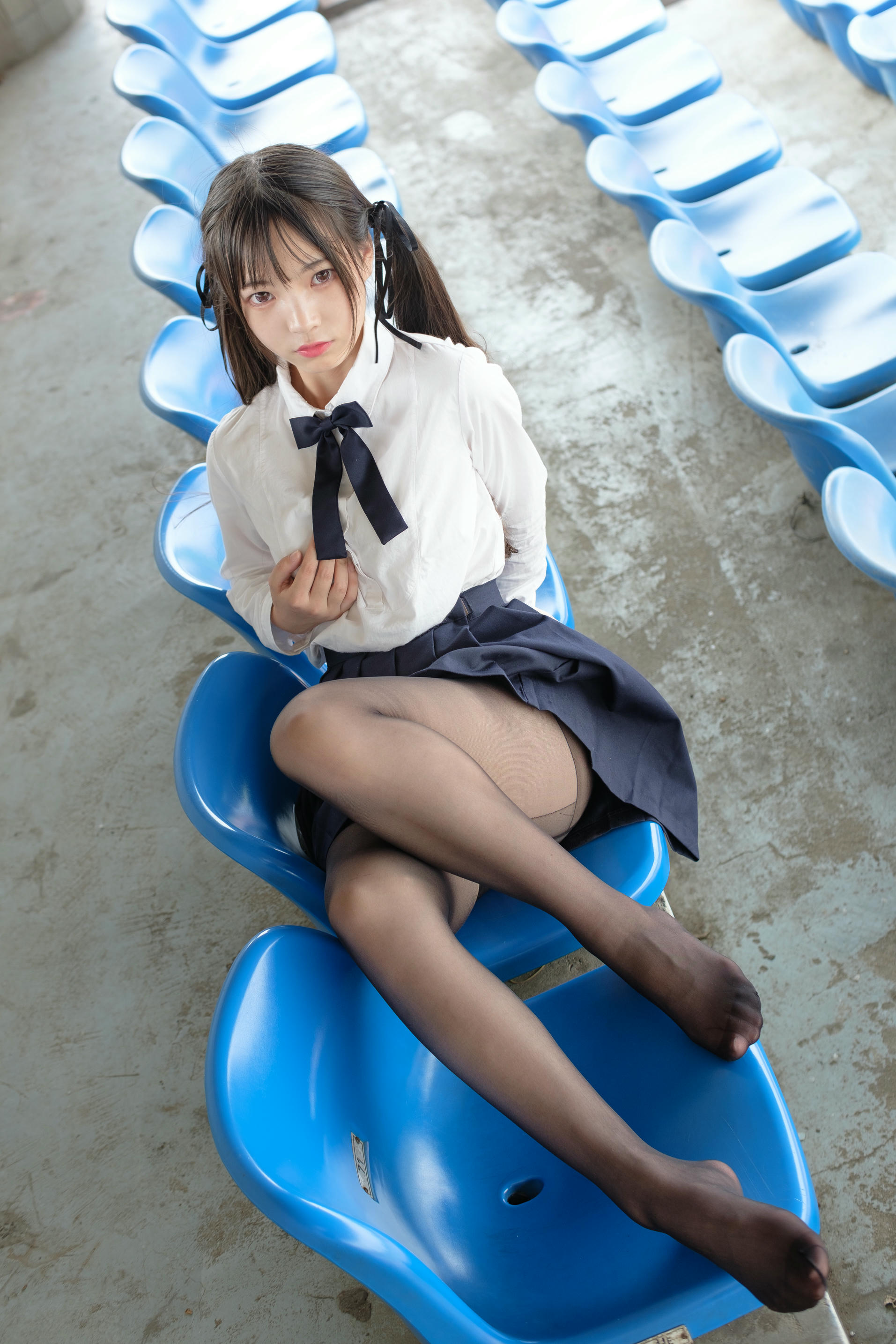 森萝财团 SSR-009 户外黑丝学妹 [83P-841MB]_第3集