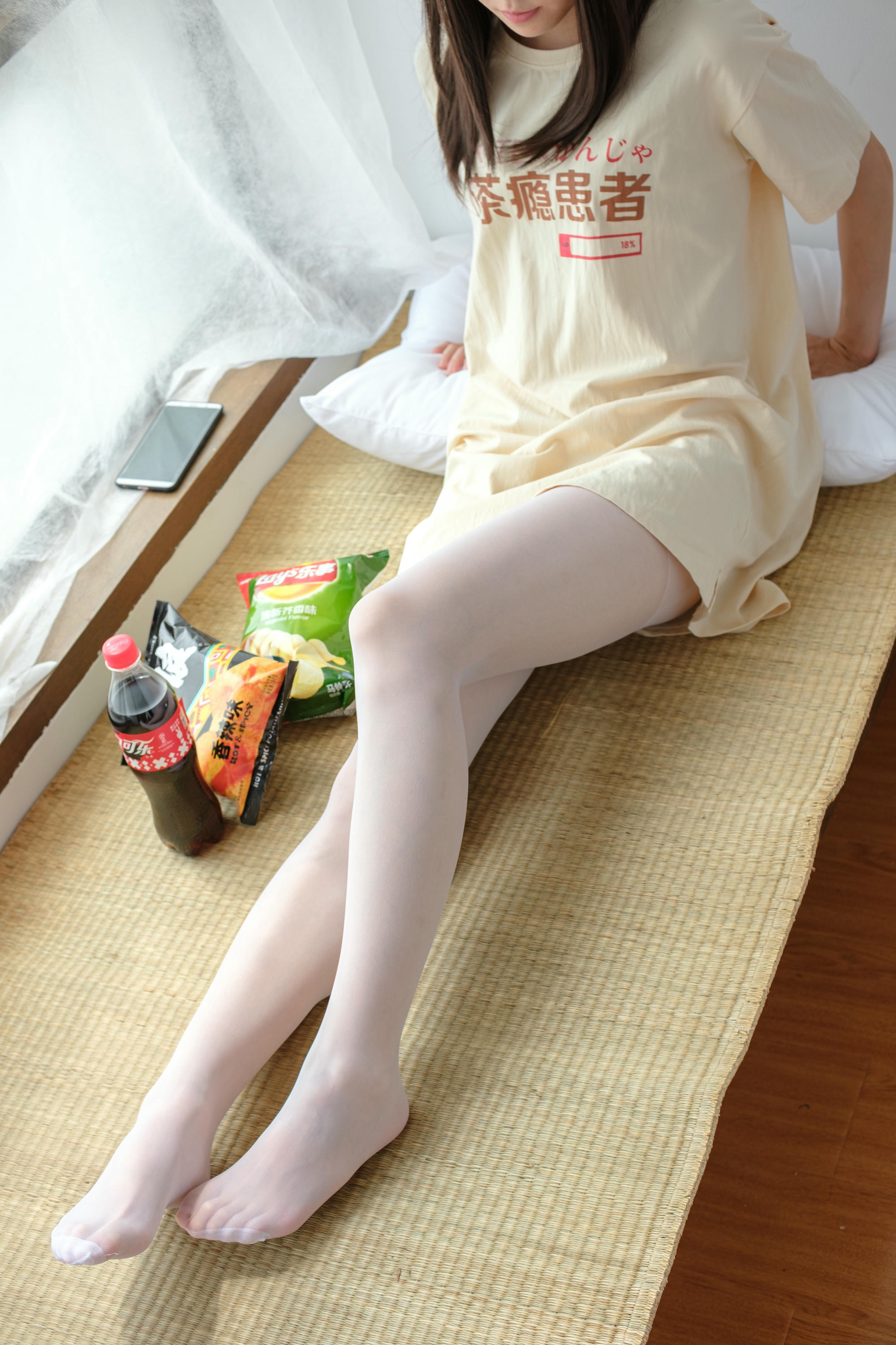 森萝财团 SSR-010 凉席上的白丝美足少女 [88P-978MB]_第1集