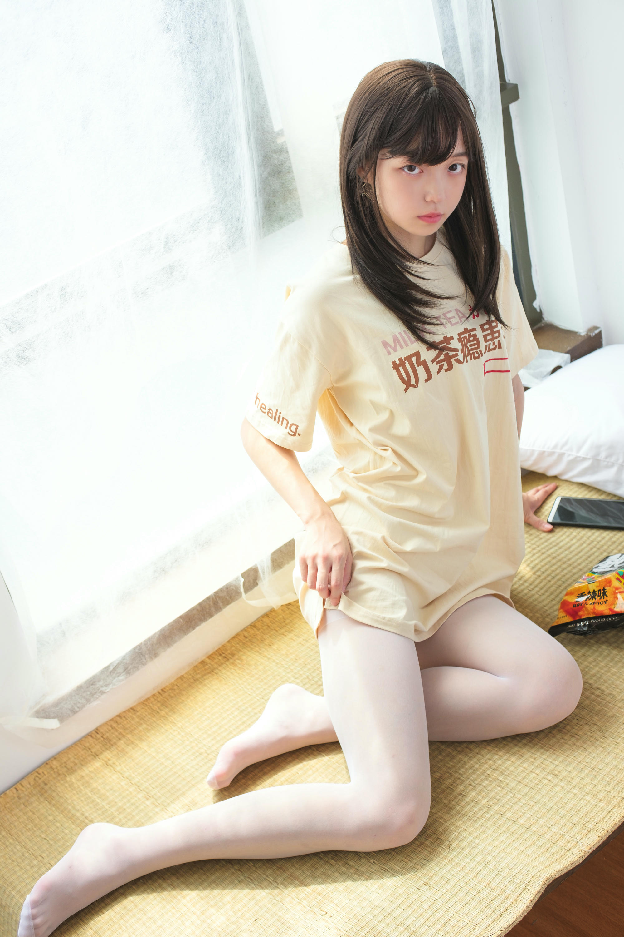 森萝财团 SSR-010 凉席上的白丝美足少女 [88P-978MB]_第2集