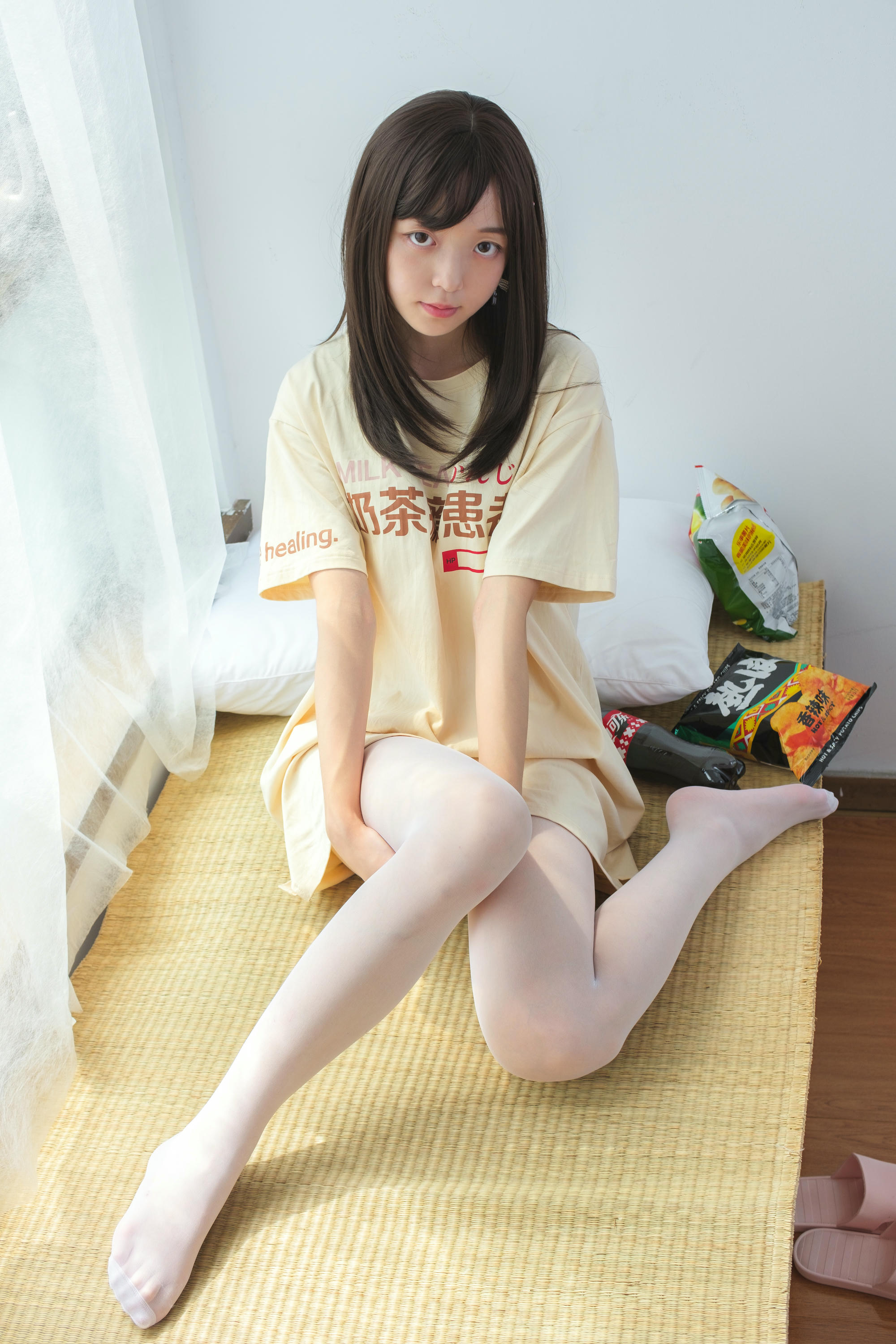 森萝财团 SSR-010 凉席上的白丝美足少女 [88P-978MB]_第2集