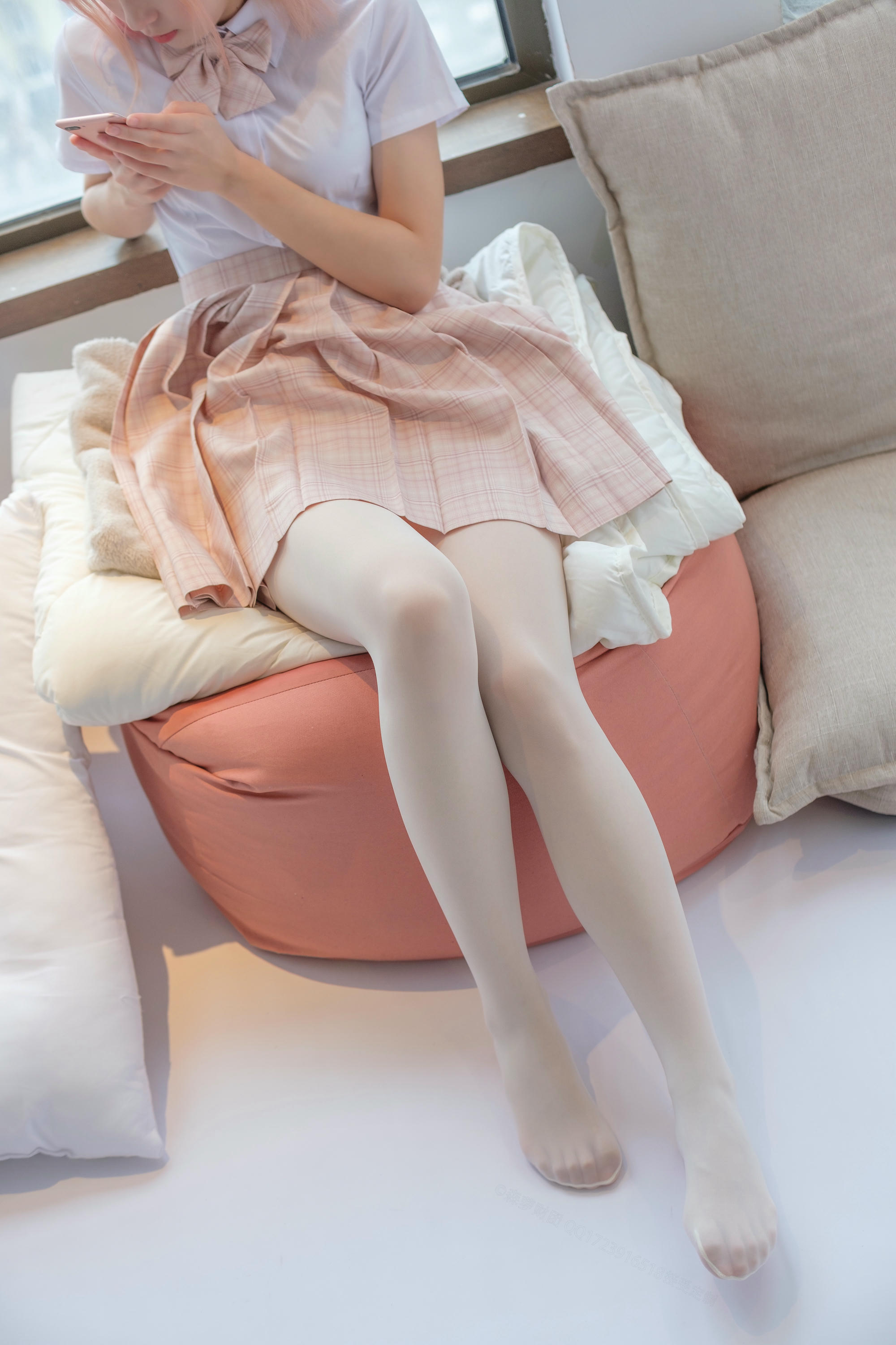 森萝财团 SSR-012 30D奶白超滑丝袜 [91P-0.99GB]_第1集